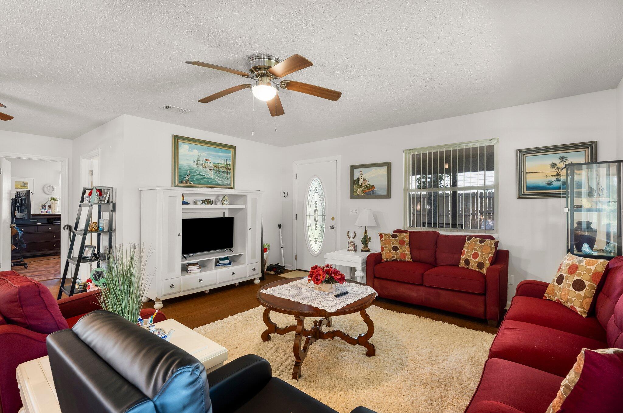 CEDAR CREEK HEIGHTS - Residential