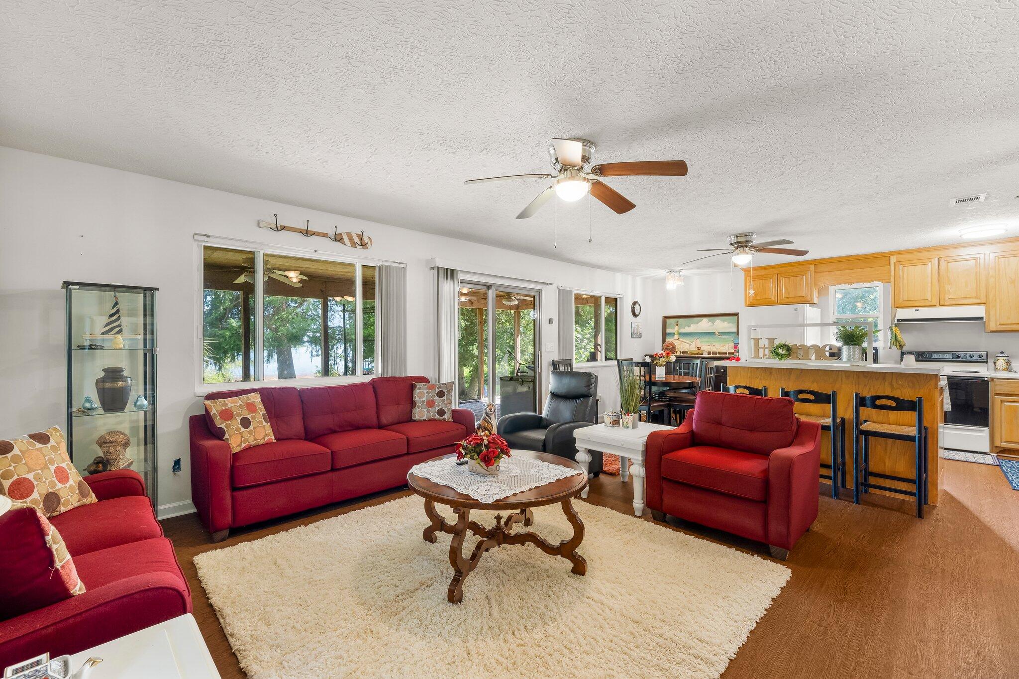 CEDAR CREEK HEIGHTS - Residential