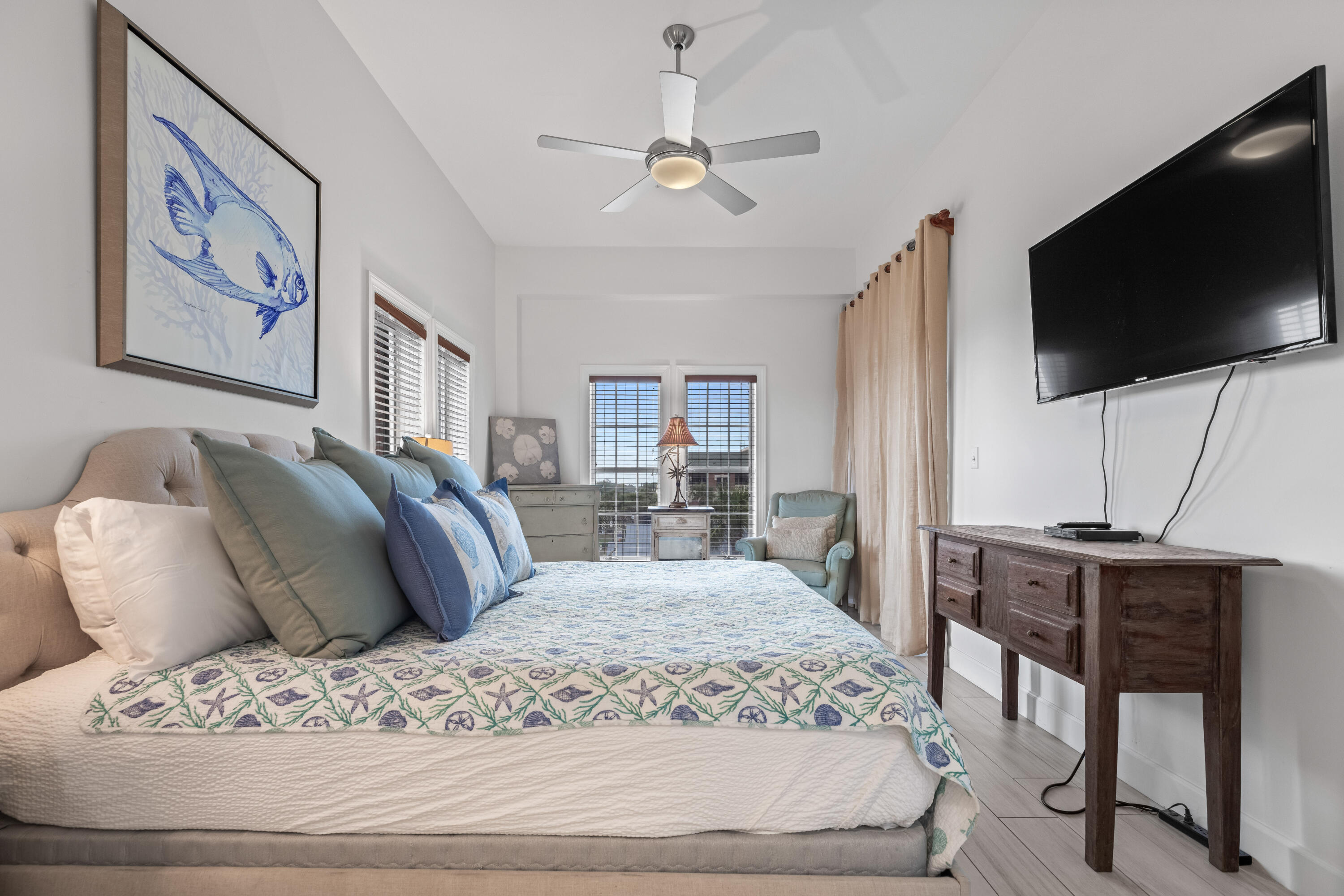 THE VILLAGE CONDO - Residential
