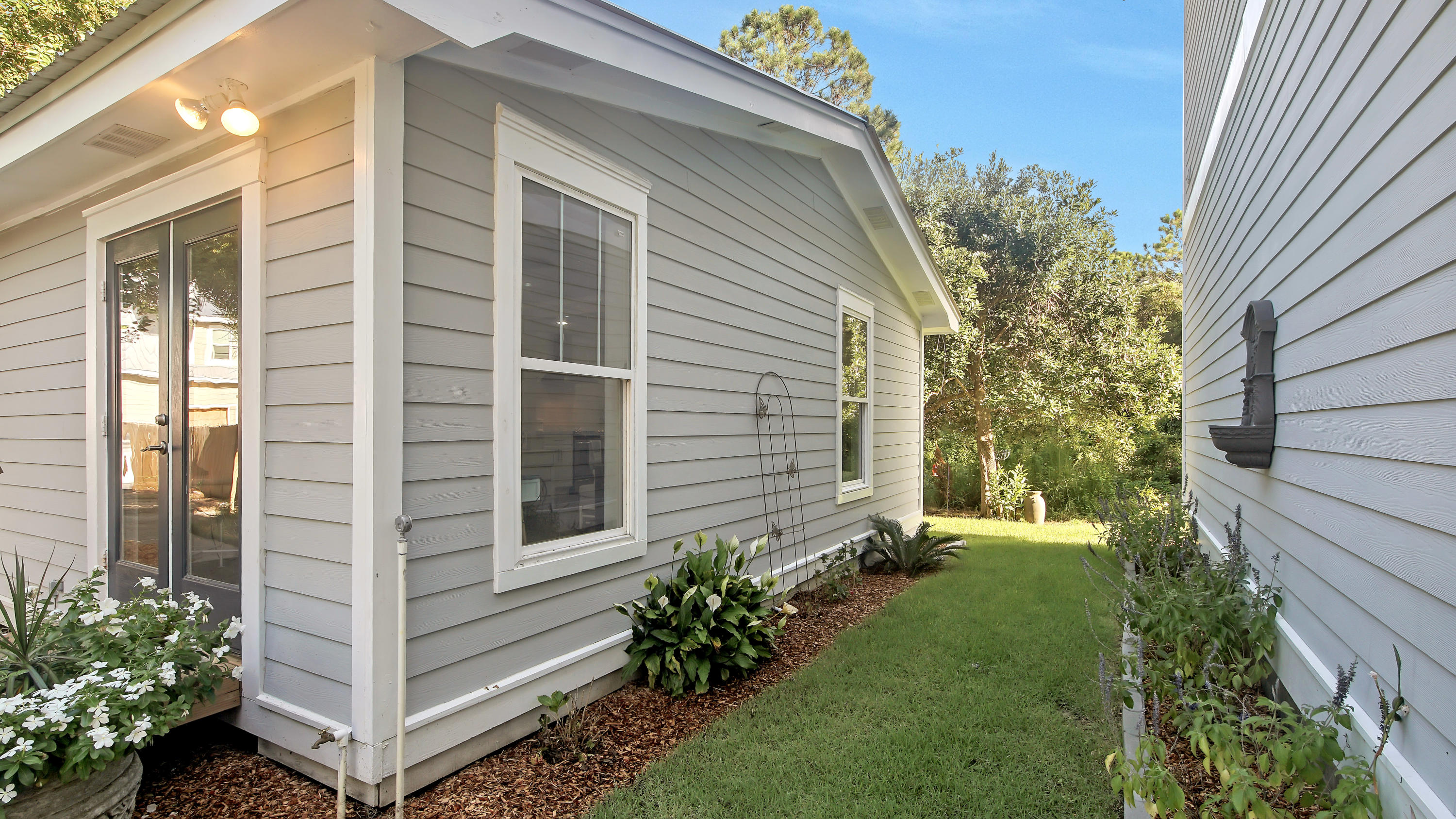 GULF SHORE MANOR - Residential