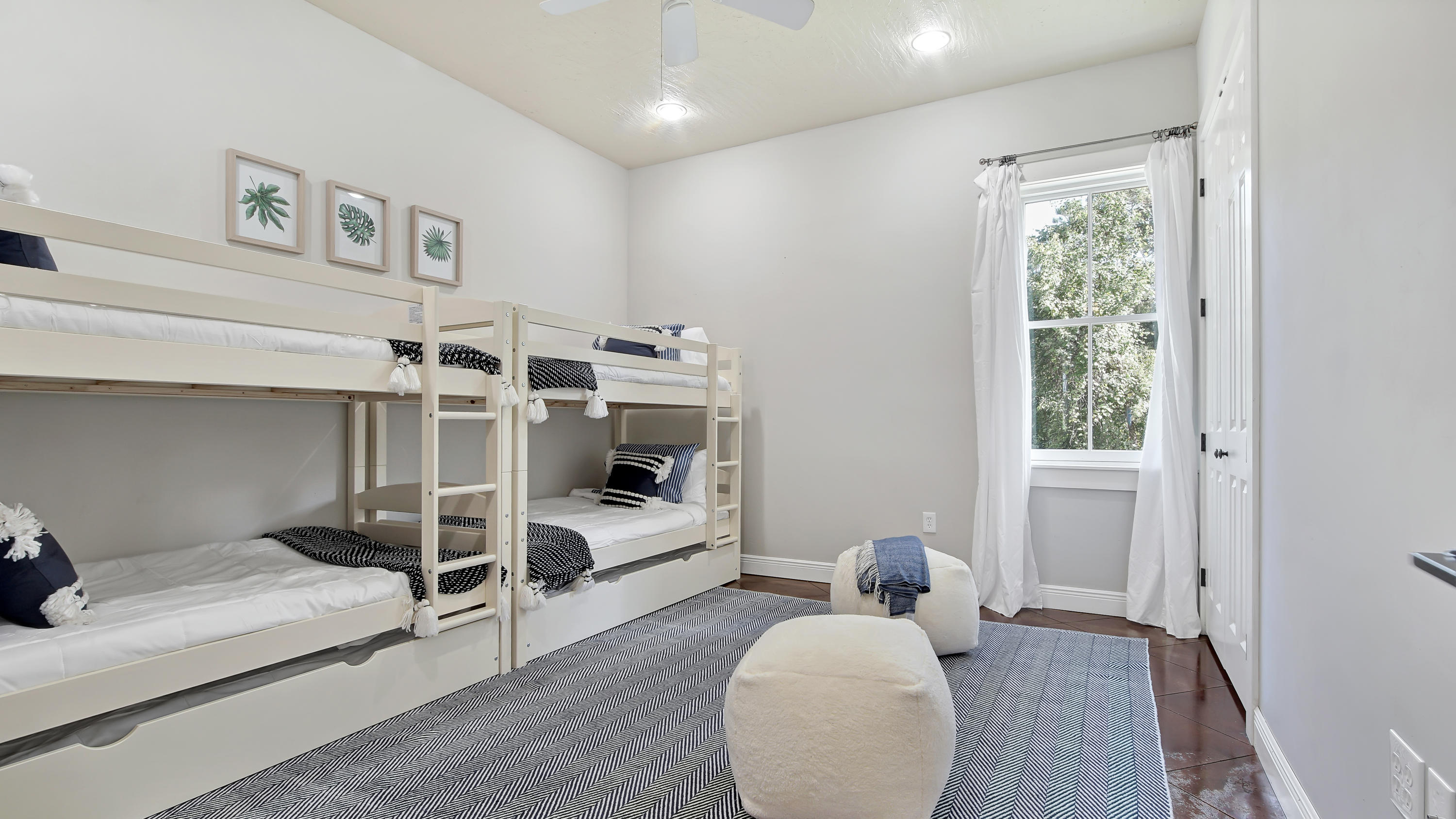 GULF SHORE MANOR - Residential