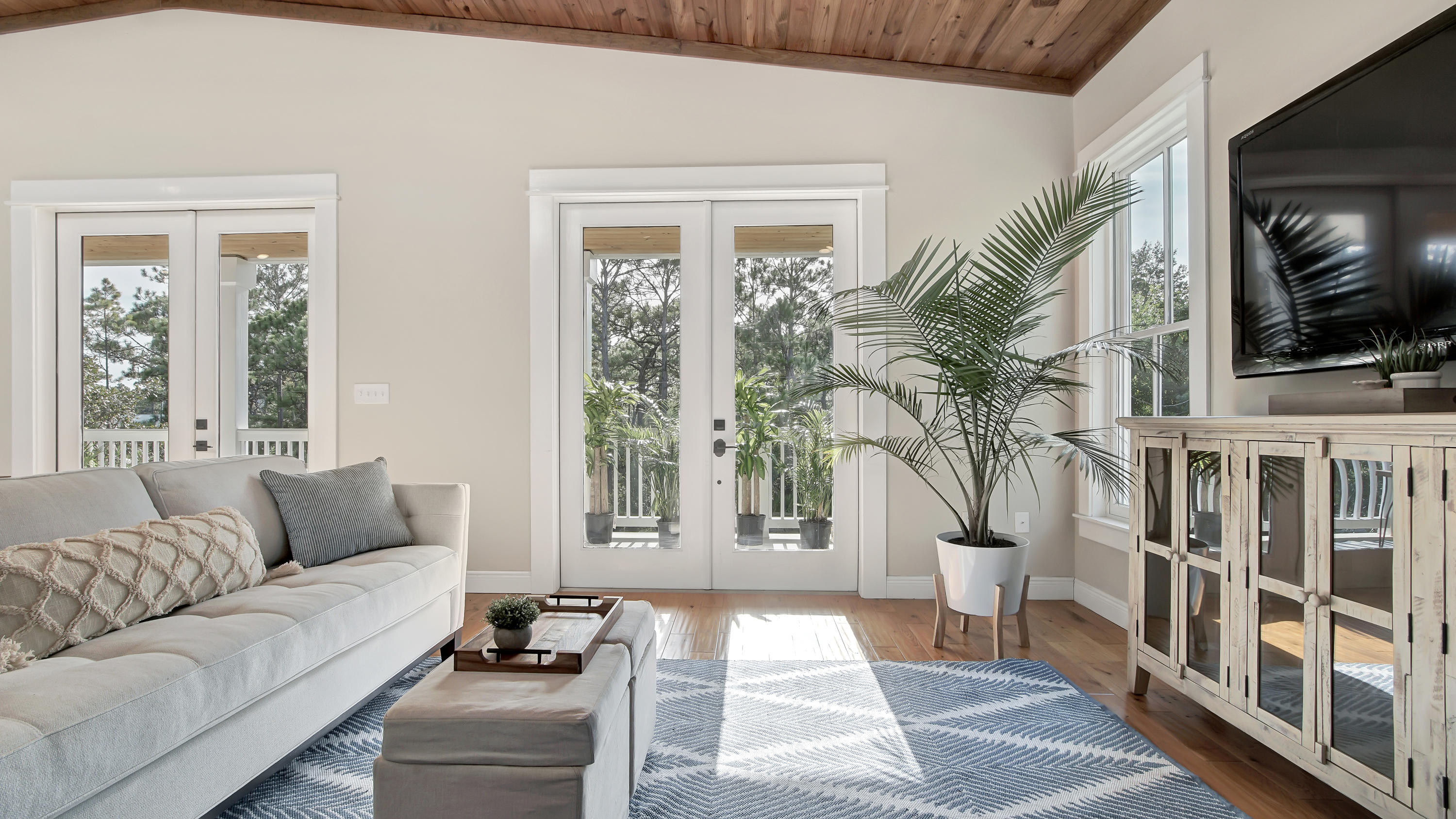 GULF SHORE MANOR - Residential