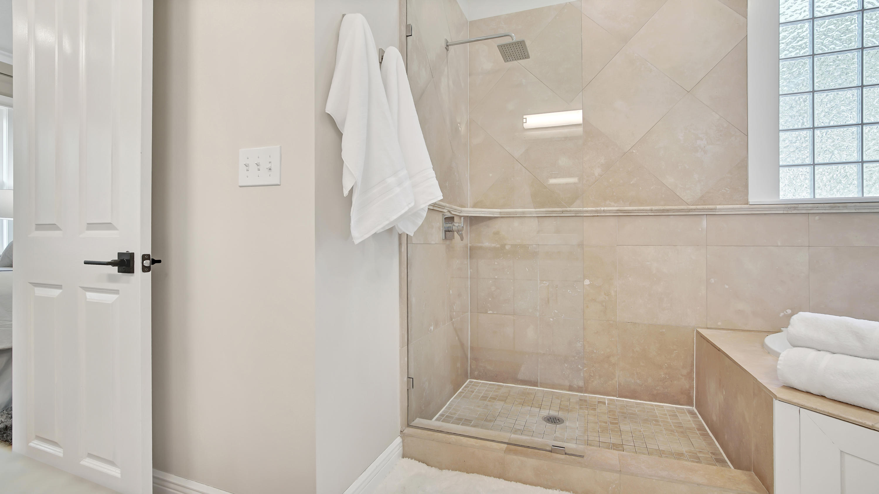 GULF SHORE MANOR - Residential