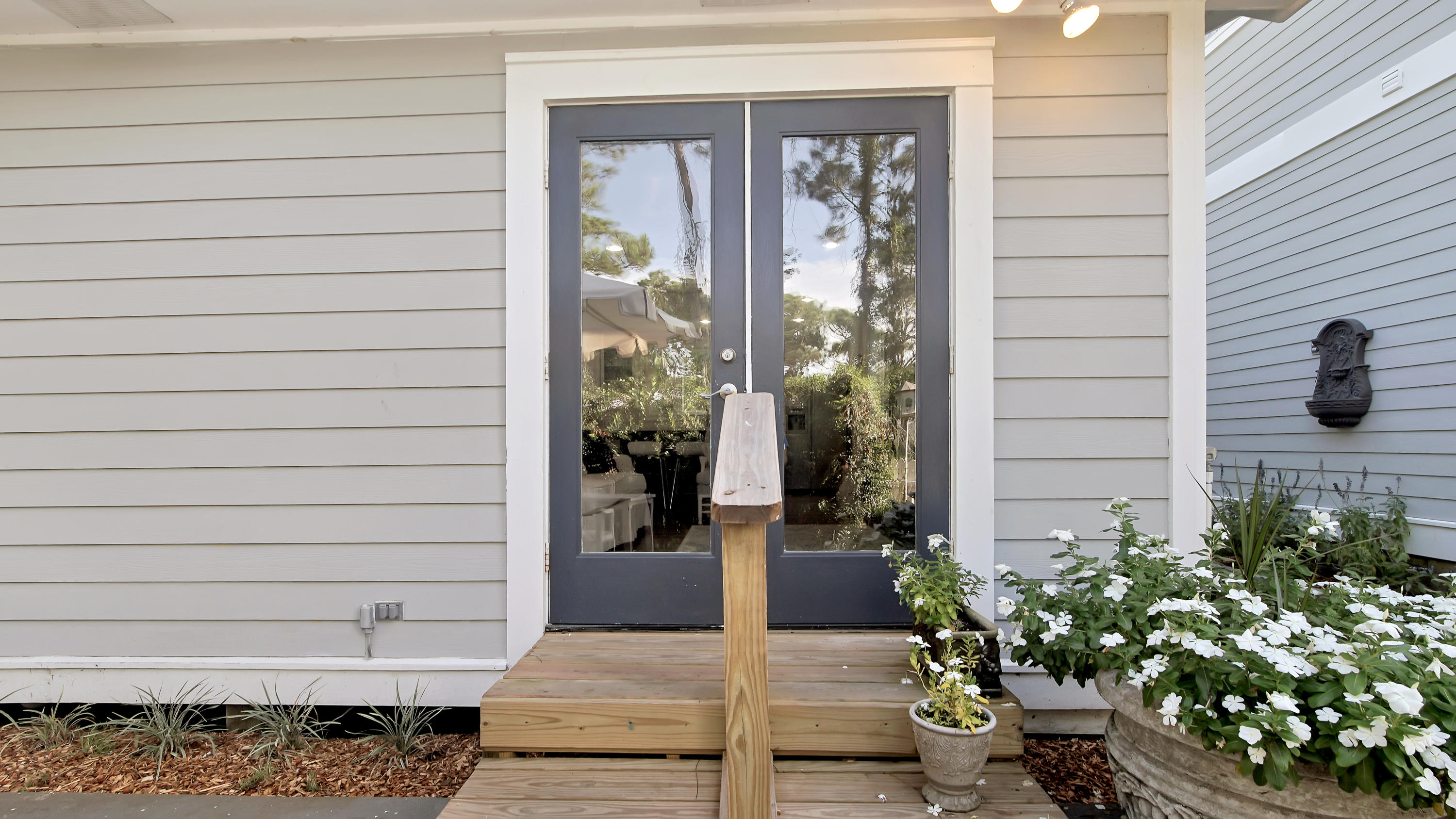 GULF SHORE MANOR - Residential