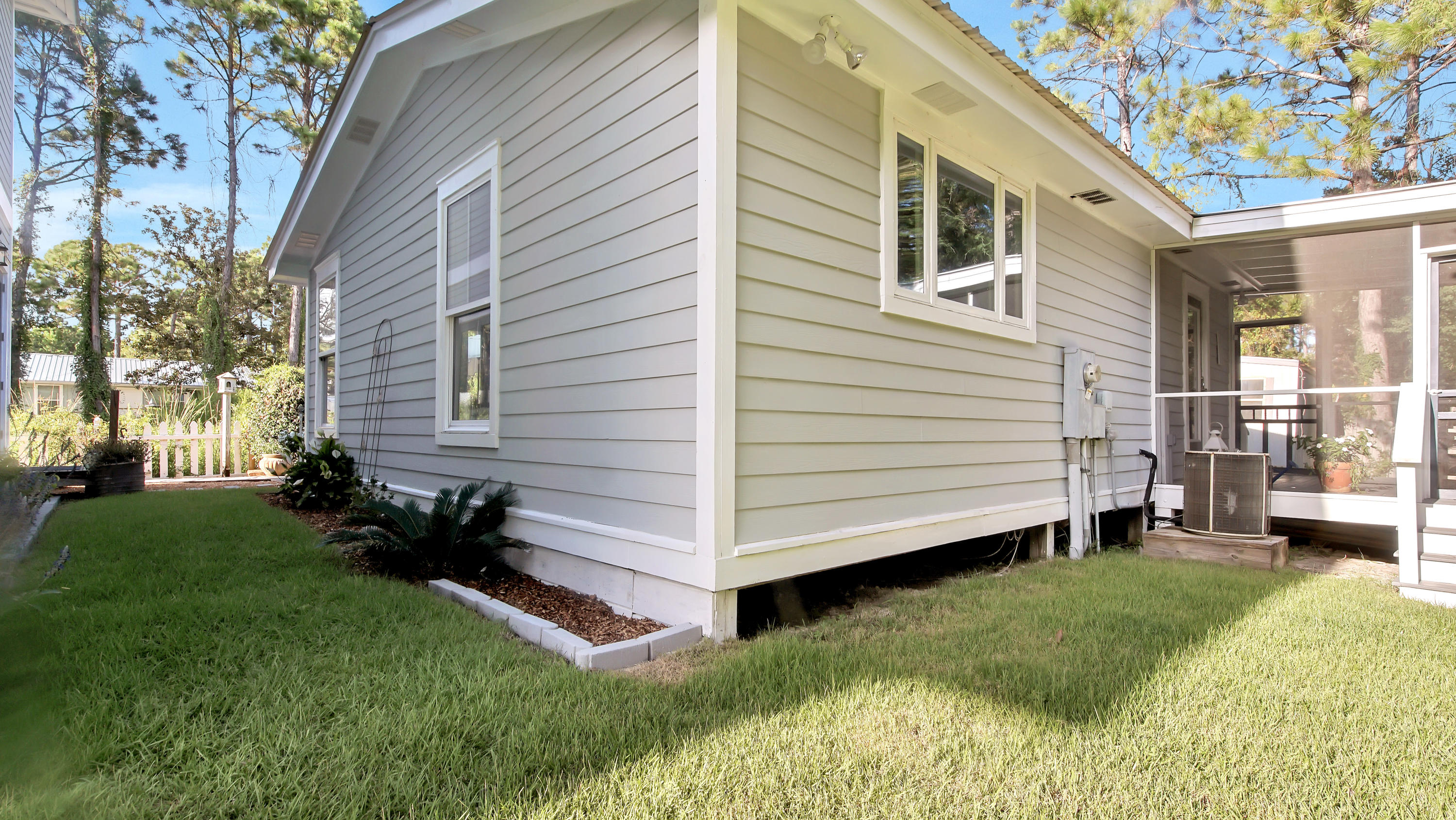 GULF SHORE MANOR - Residential