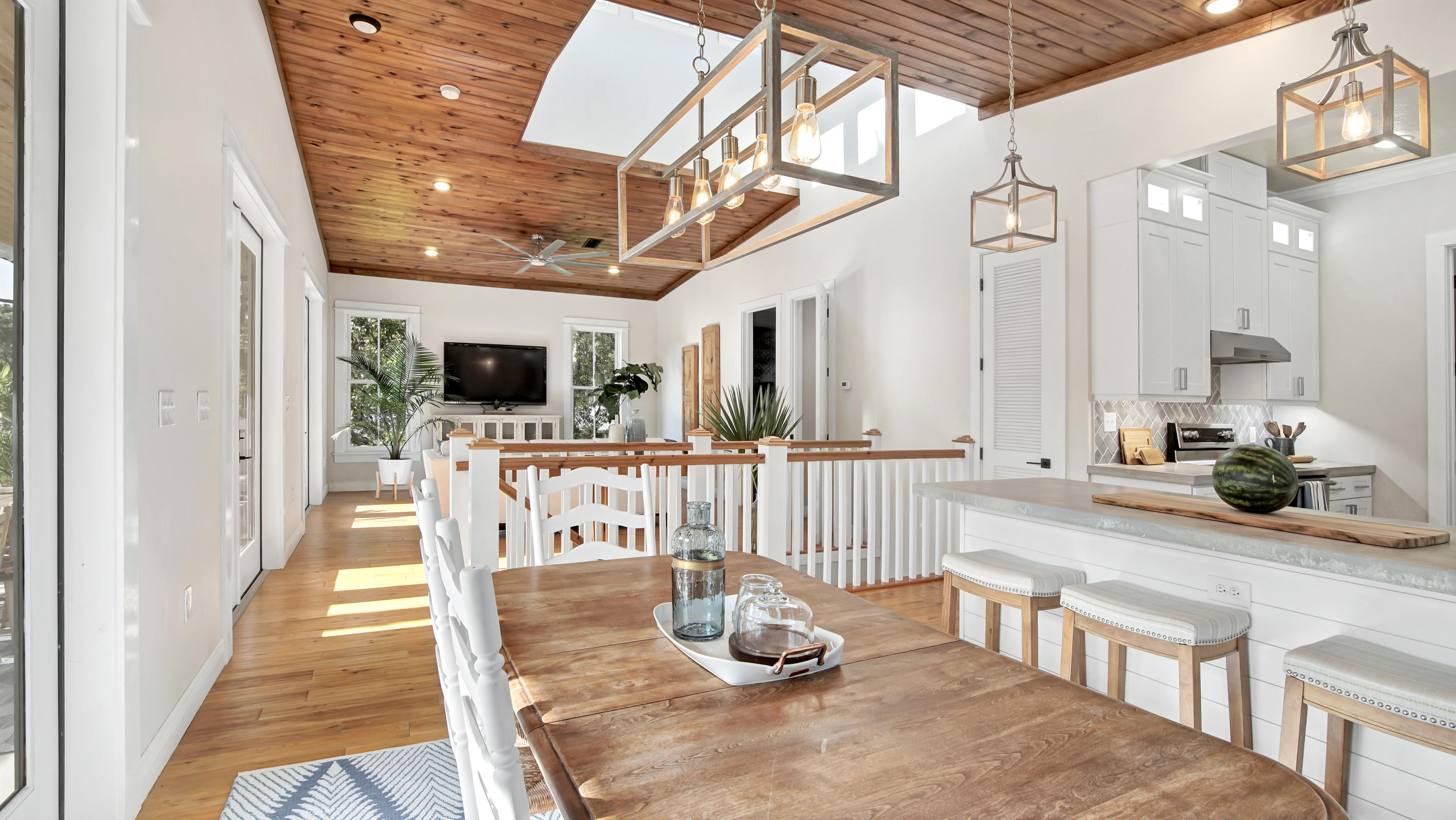 GULF SHORE MANOR - Residential