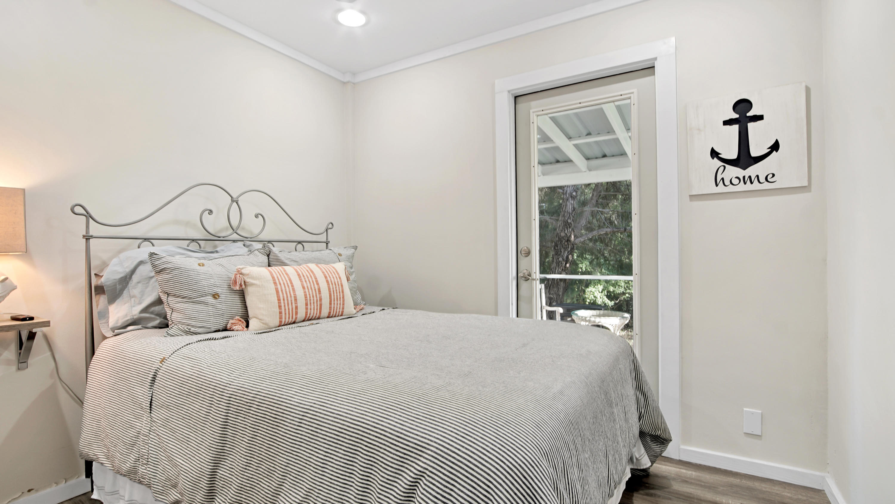 GULF SHORE MANOR - Residential