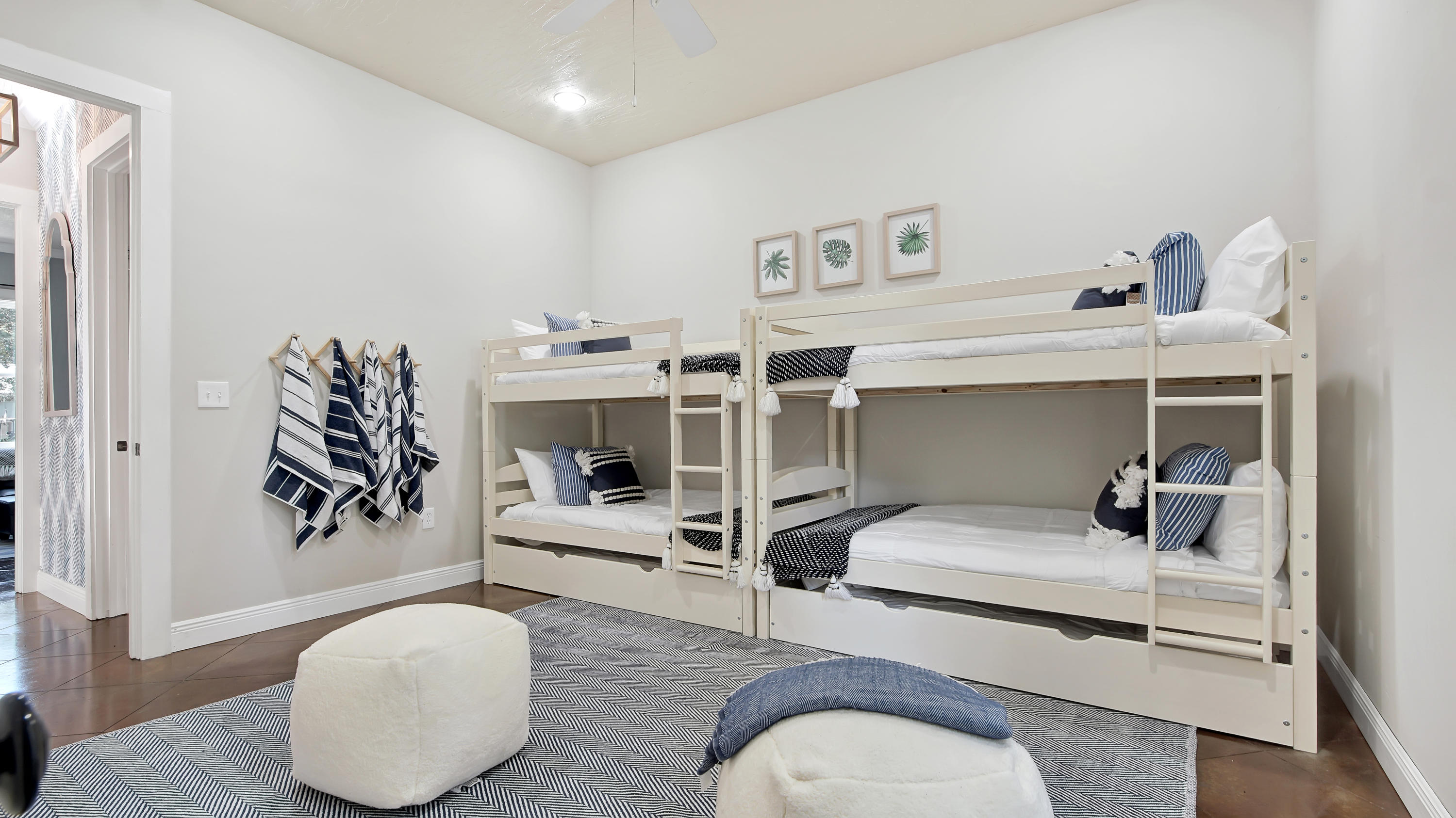 GULF SHORE MANOR - Residential