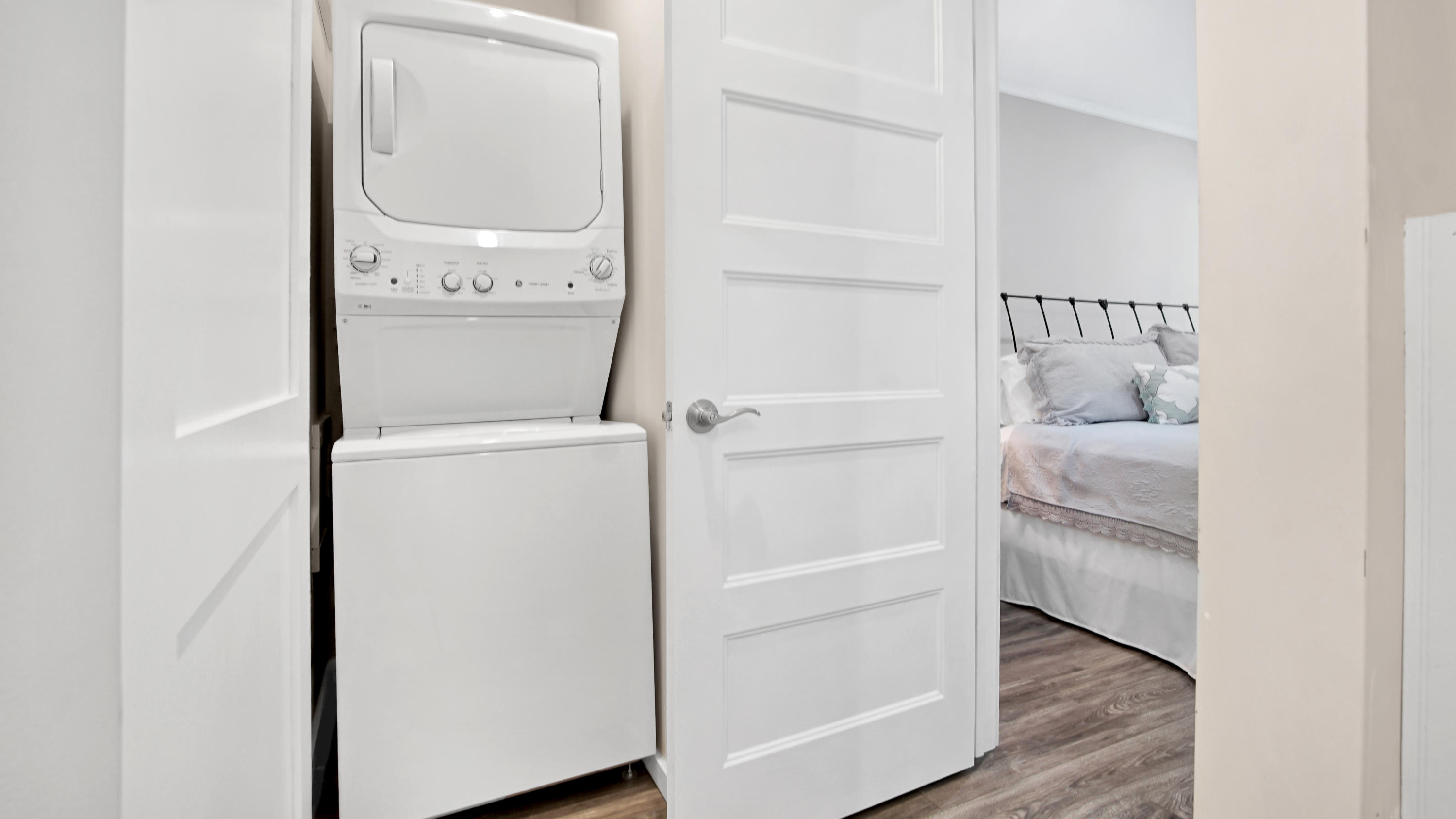 GULF SHORE MANOR - Residential