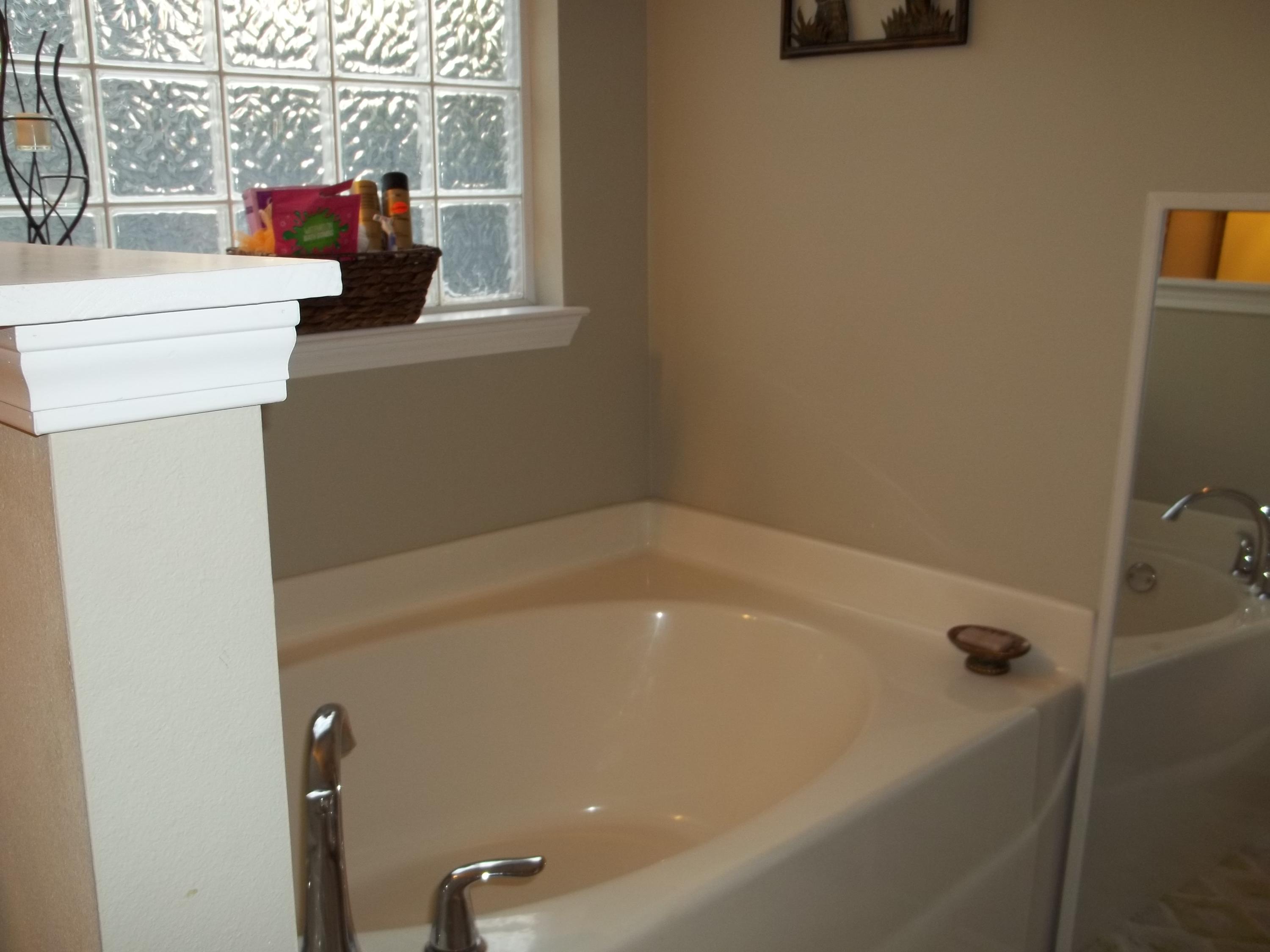 OAKWOOD LAKES ESTATES - Residential