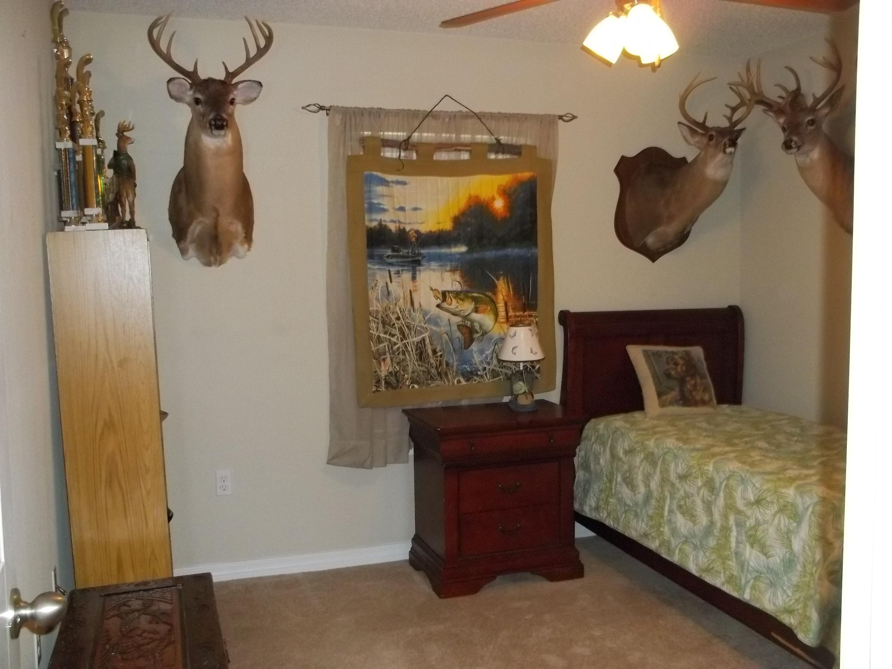 OAKWOOD LAKES ESTATES - Residential