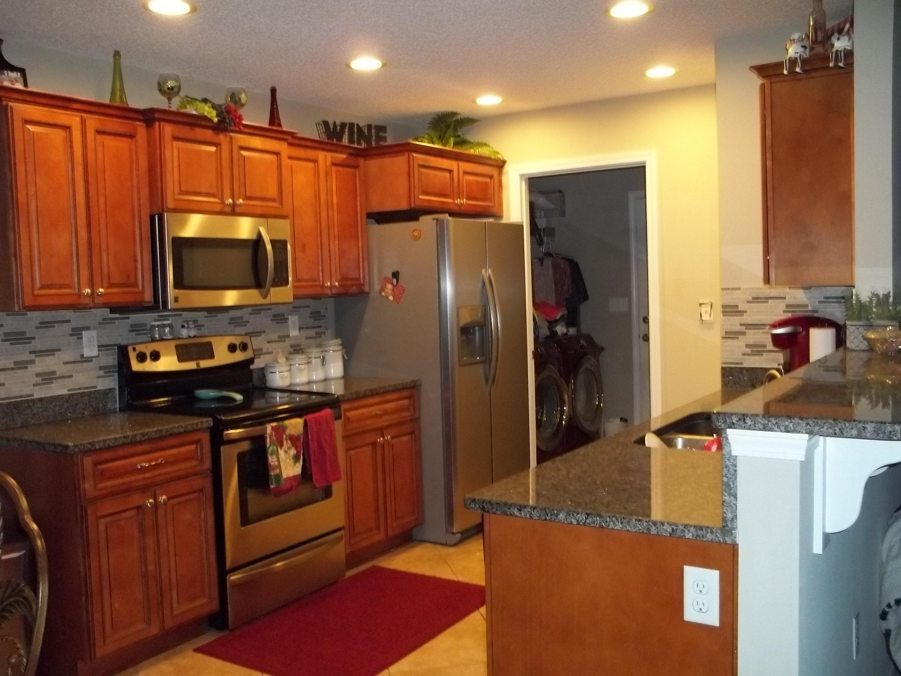 OAKWOOD LAKES ESTATES - Residential