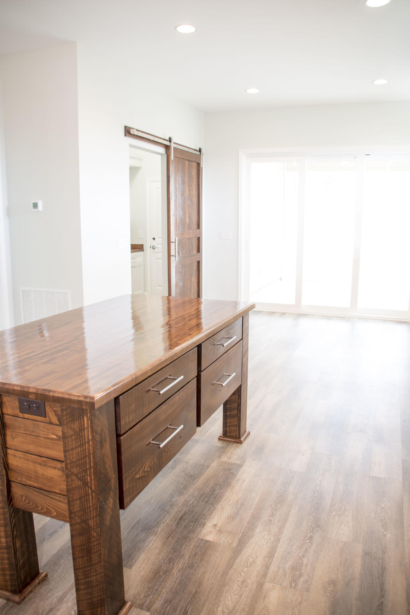 VILLA TASSO TOWN OF - Residential