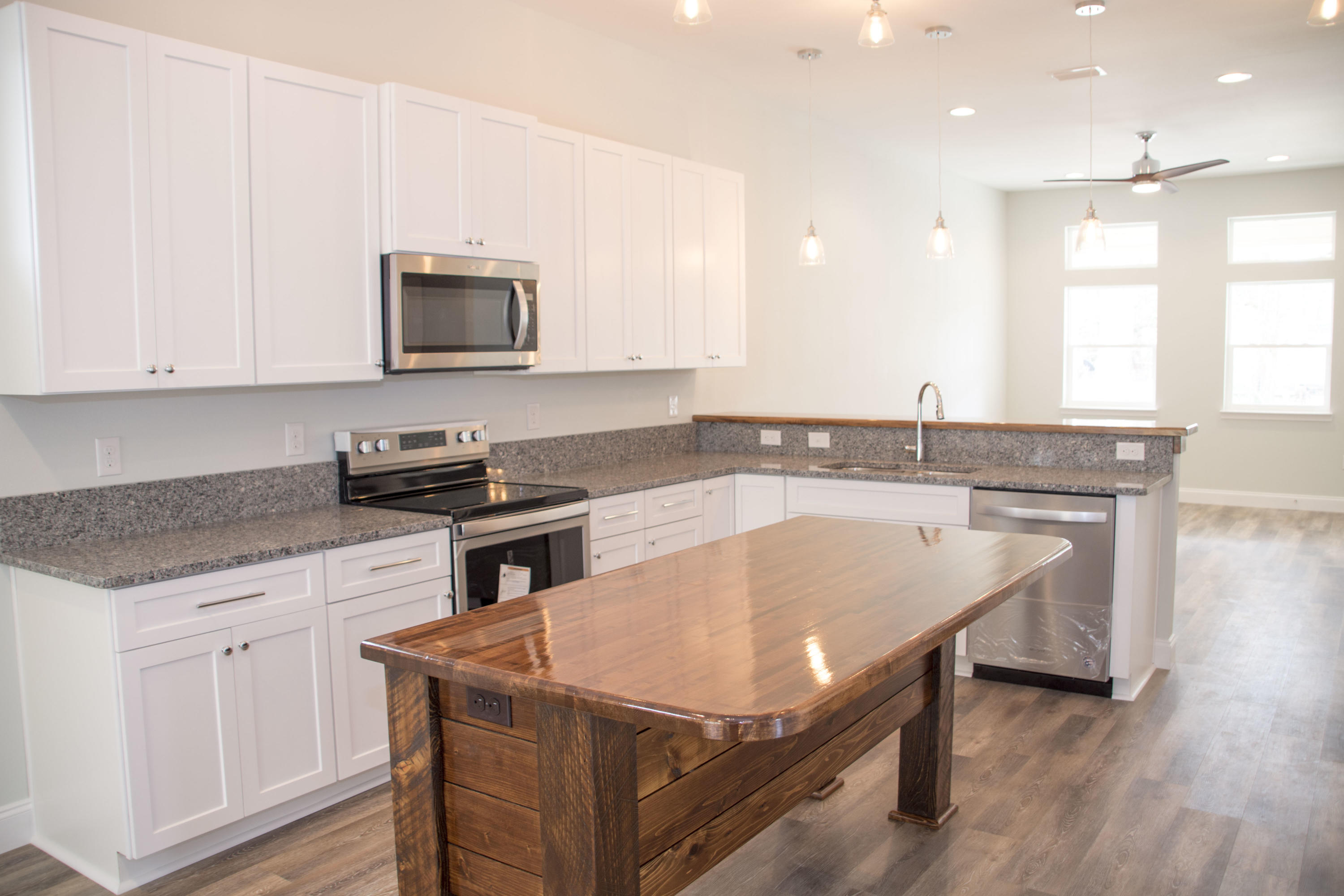 VILLA TASSO TOWN OF - Residential