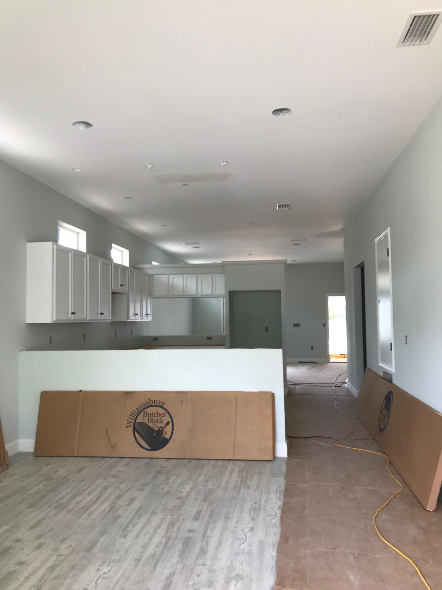 VILLA TASSO TOWN OF - Residential