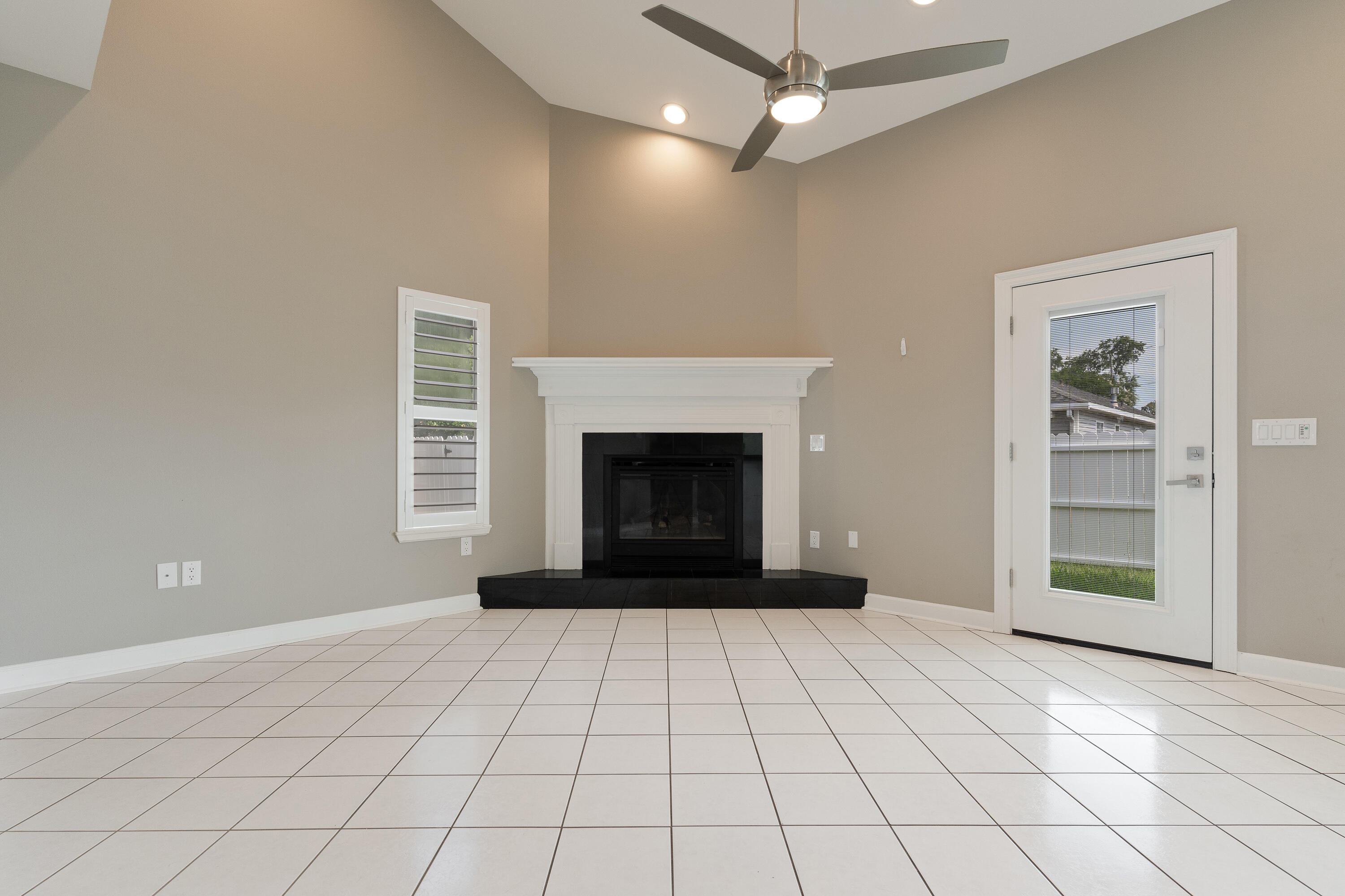 PALM HARBOR MARINA - Residential