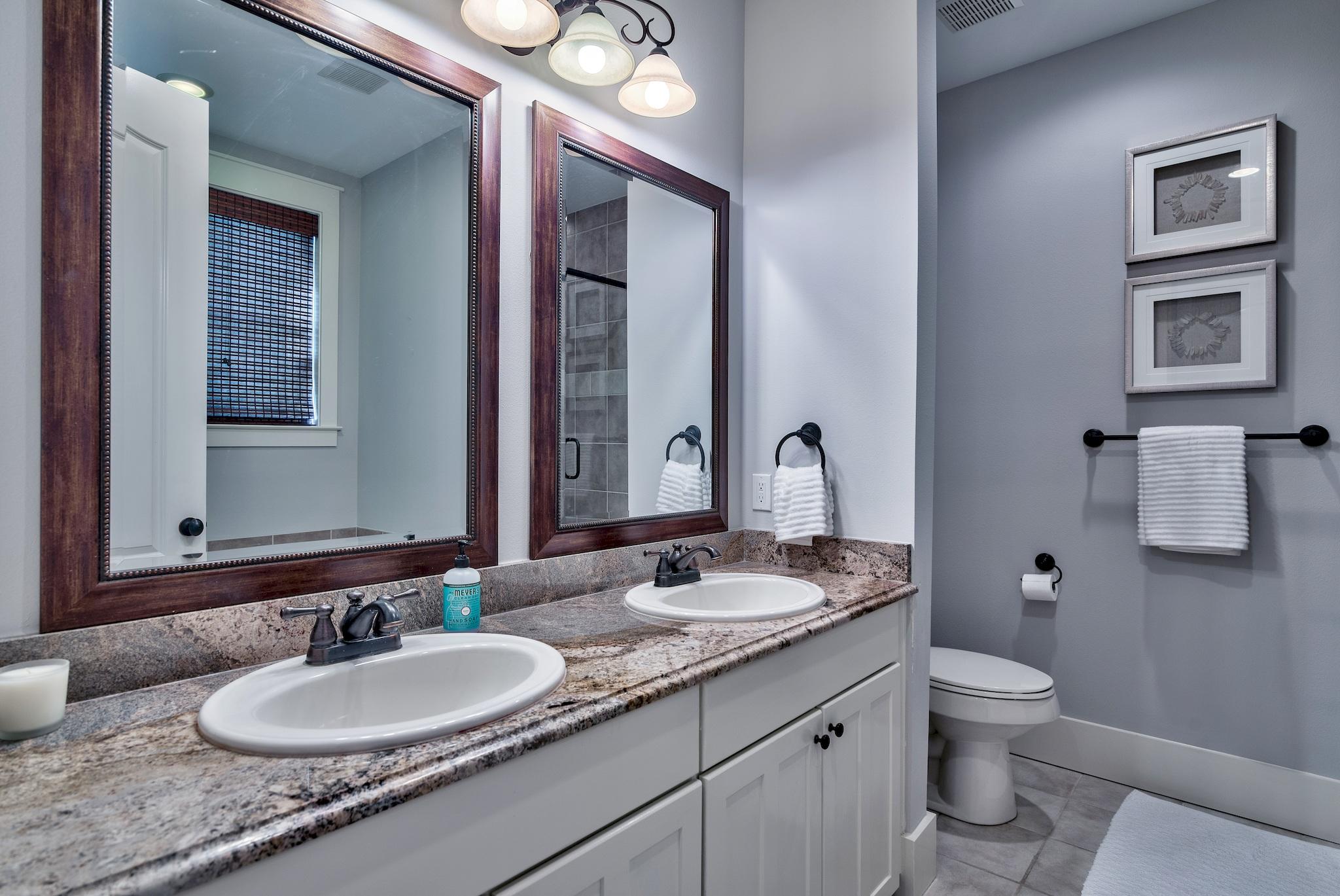 TREETOP VILLAGE - Residential