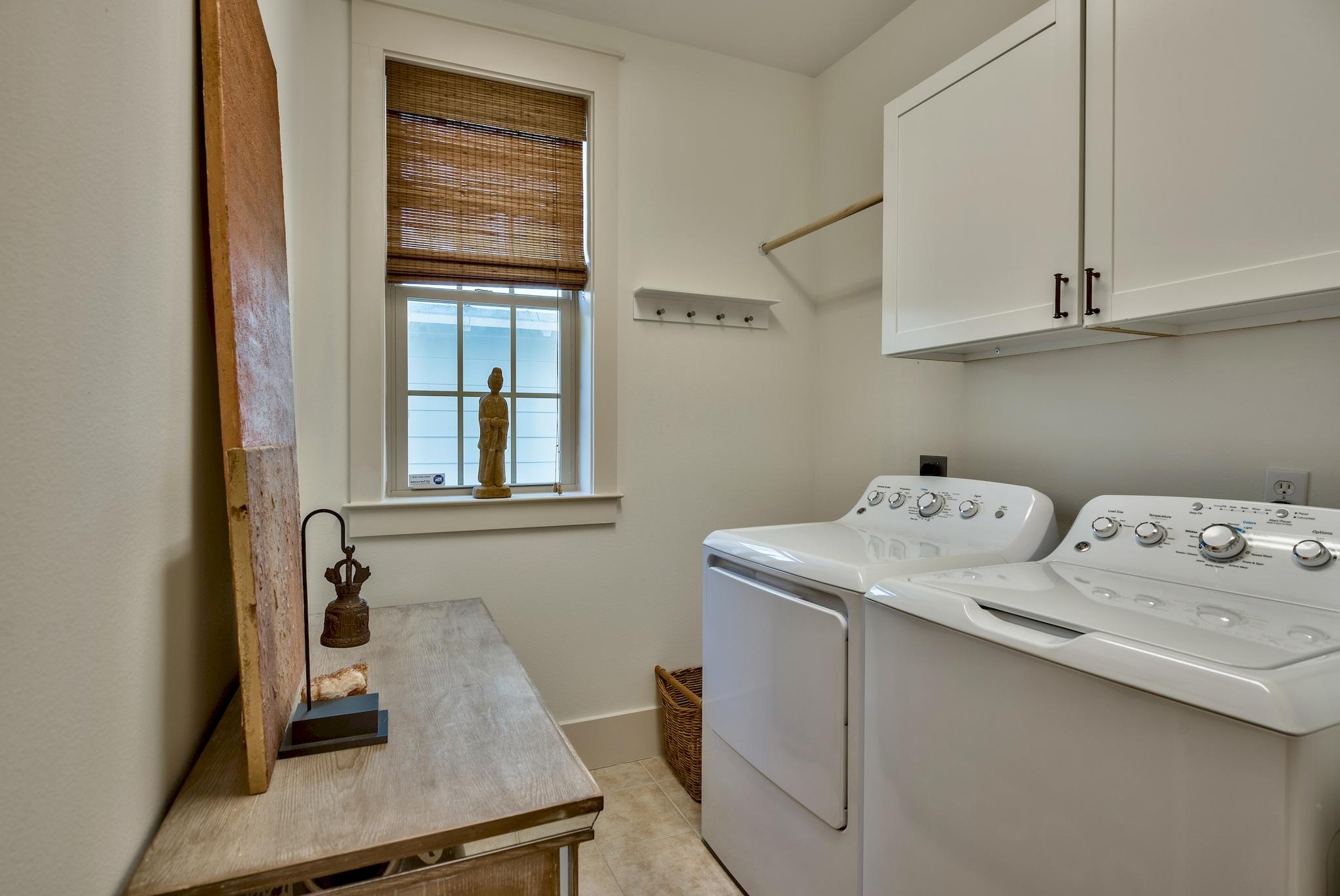 TREETOP VILLAGE - Residential