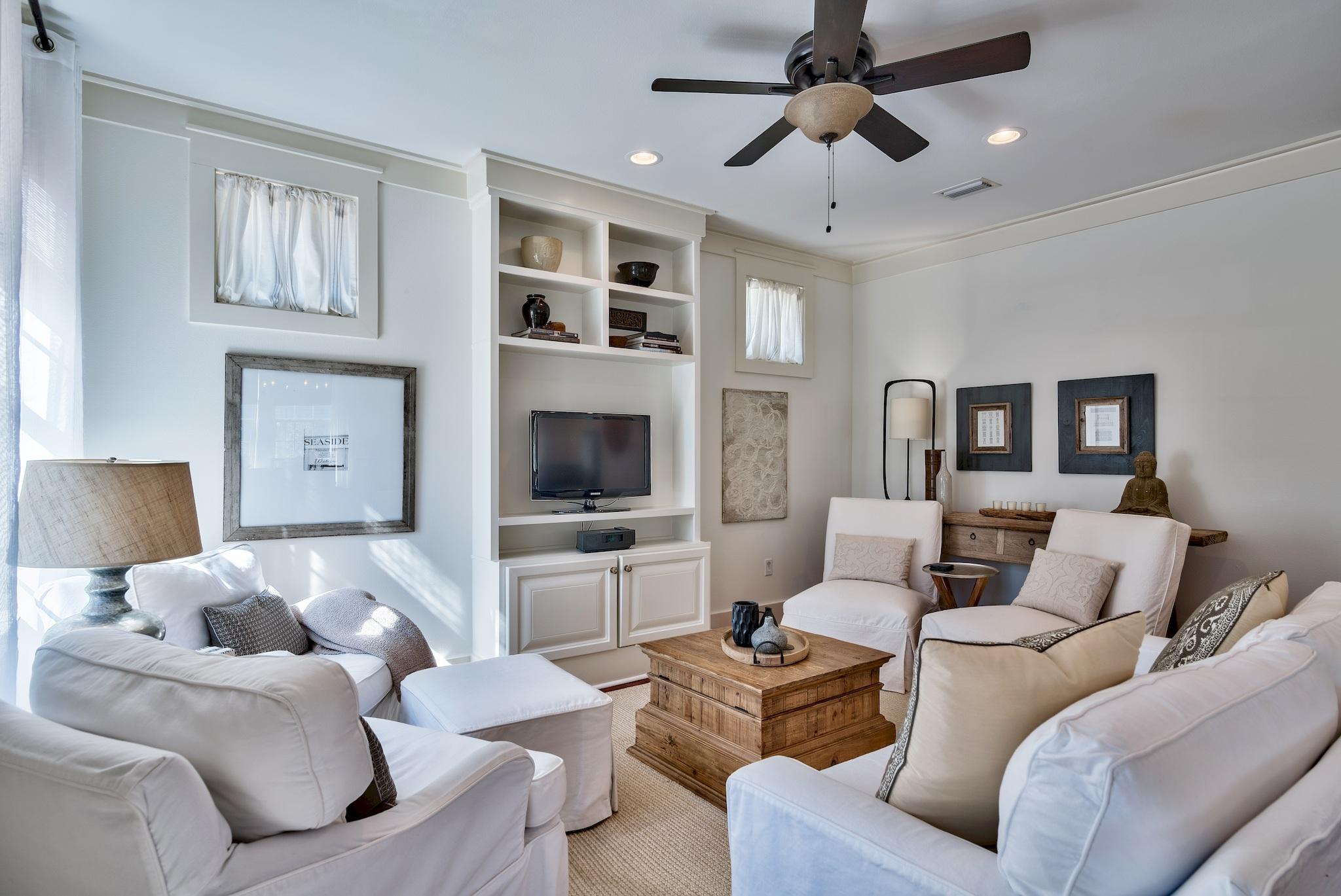 TREETOP VILLAGE - Residential