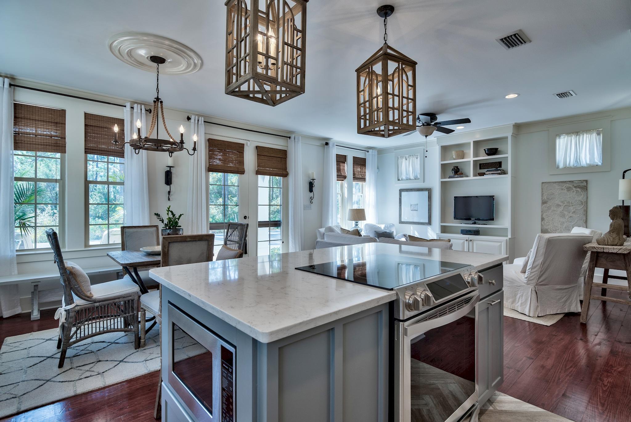 TREETOP VILLAGE - Residential