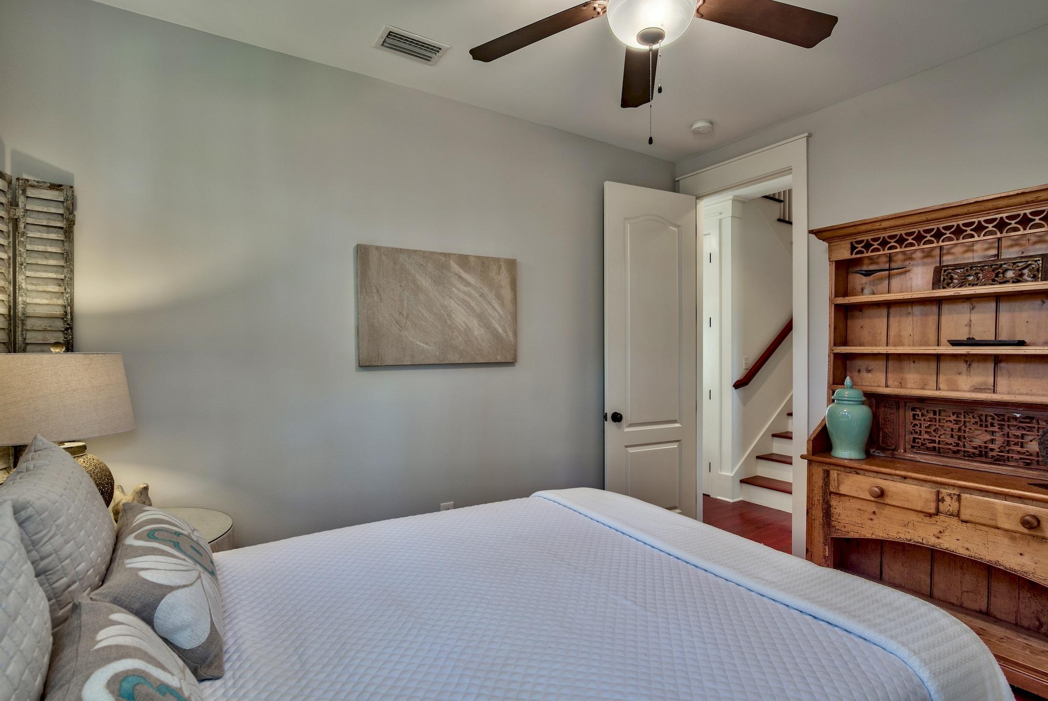 TREETOP VILLAGE - Residential