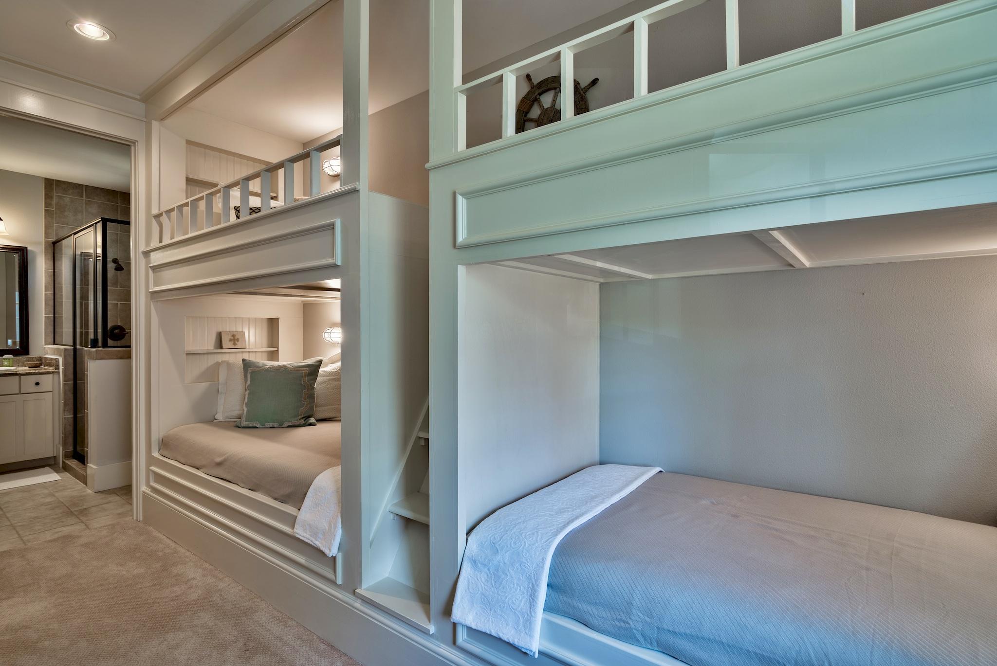 TREETOP VILLAGE - Residential