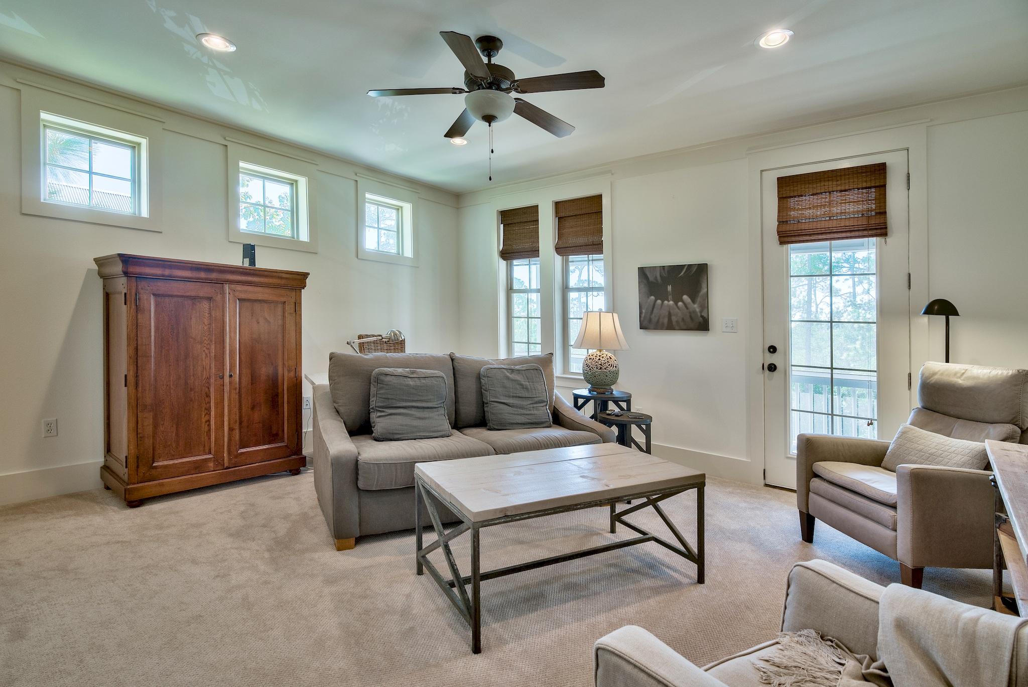 TREETOP VILLAGE - Residential