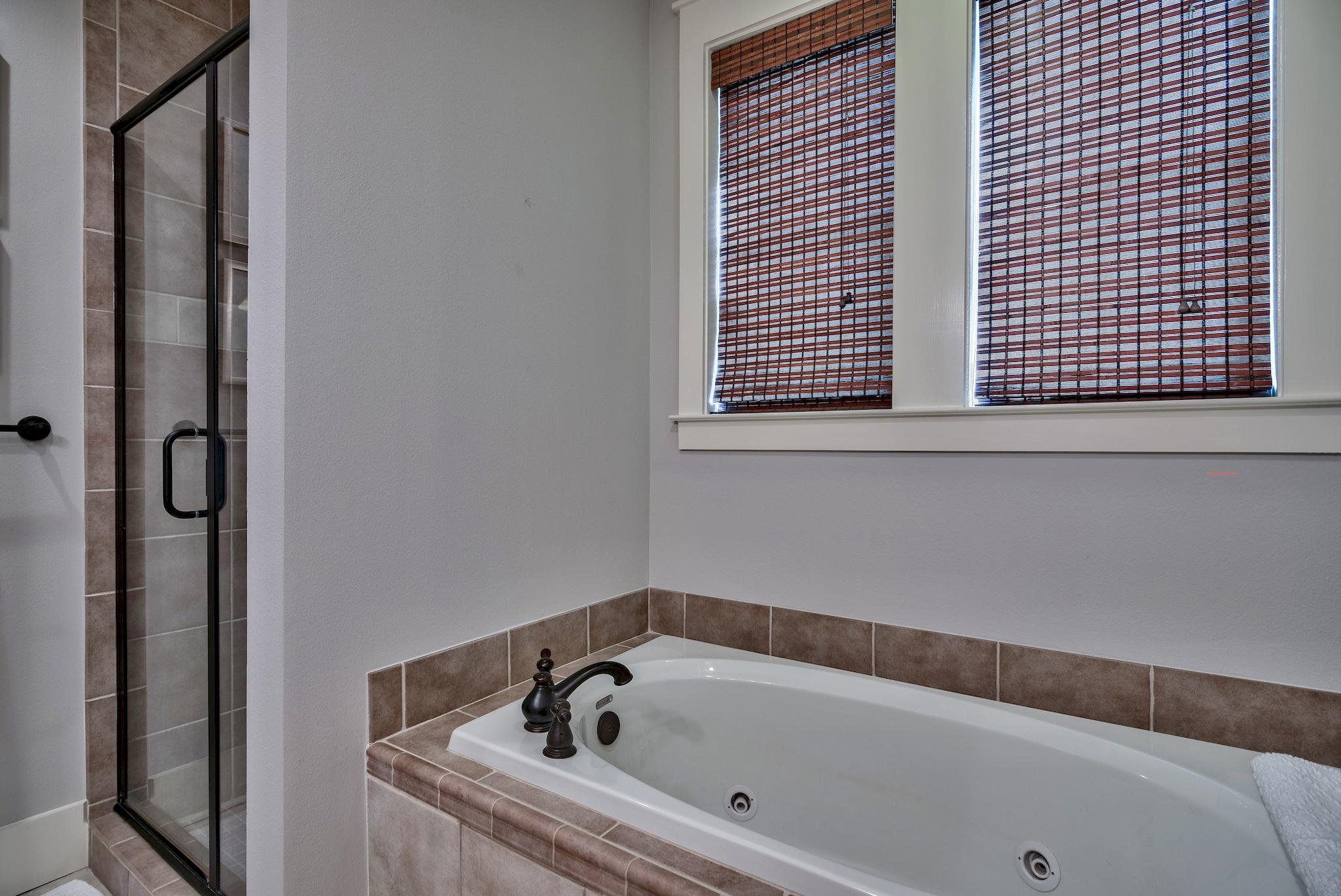 TREETOP VILLAGE - Residential