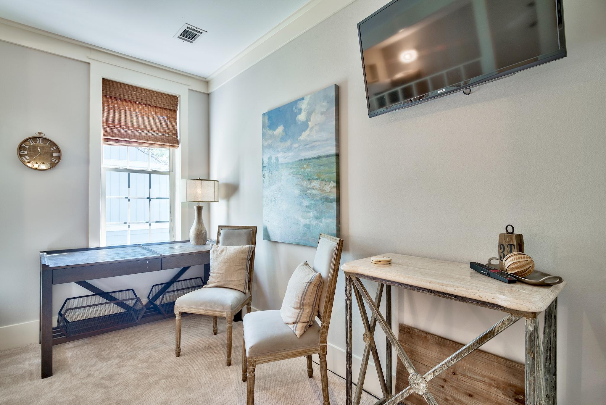 TREETOP VILLAGE - Residential