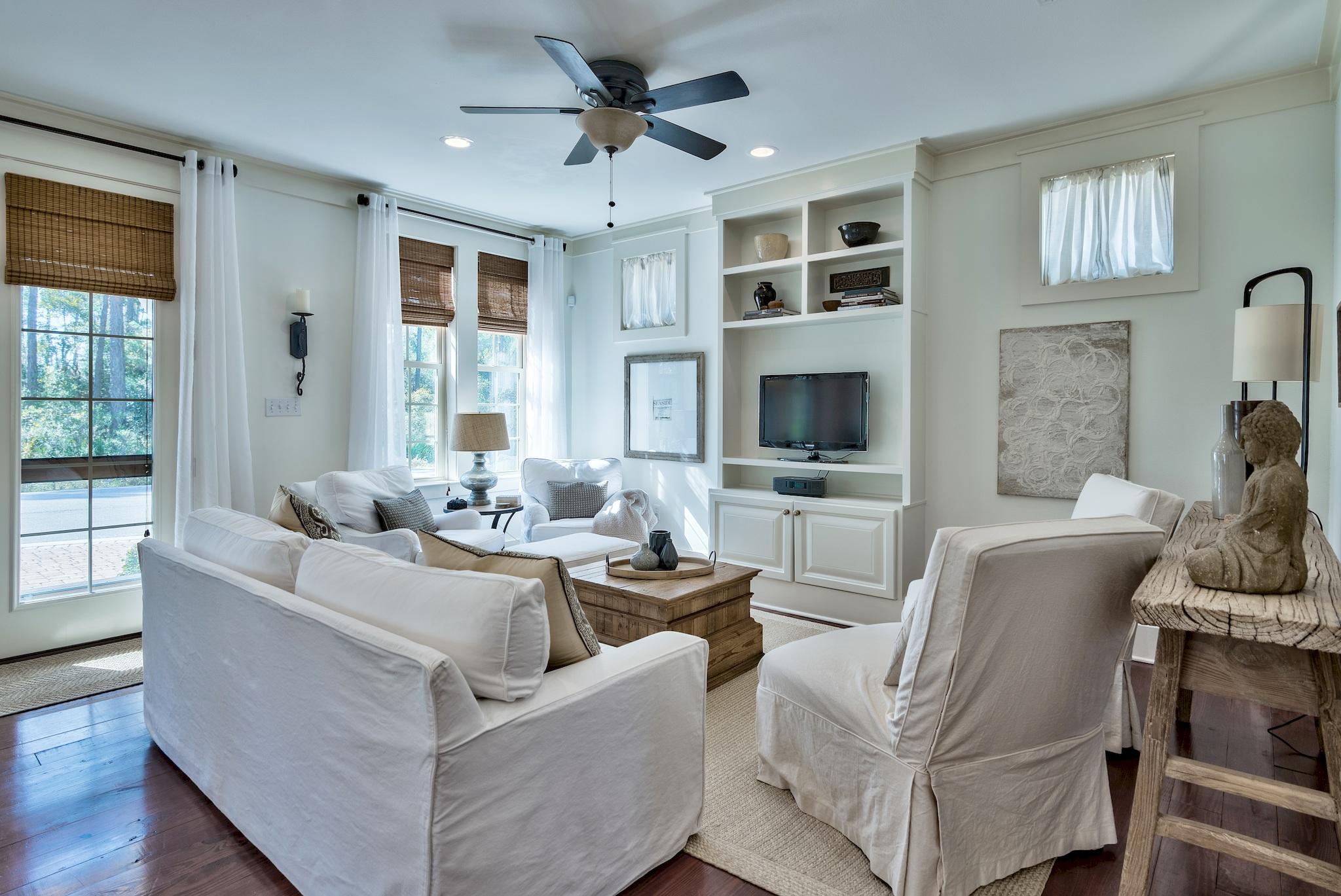 TREETOP VILLAGE - Residential