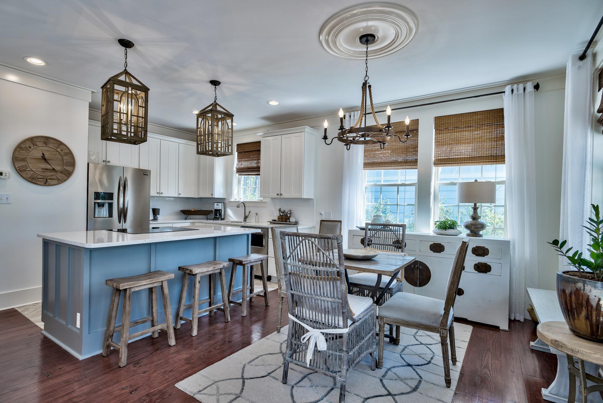 TREETOP VILLAGE - Residential