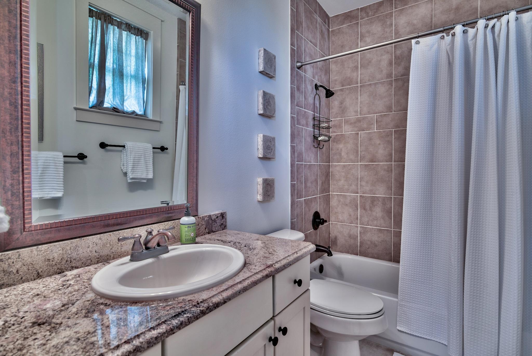 TREETOP VILLAGE - Residential