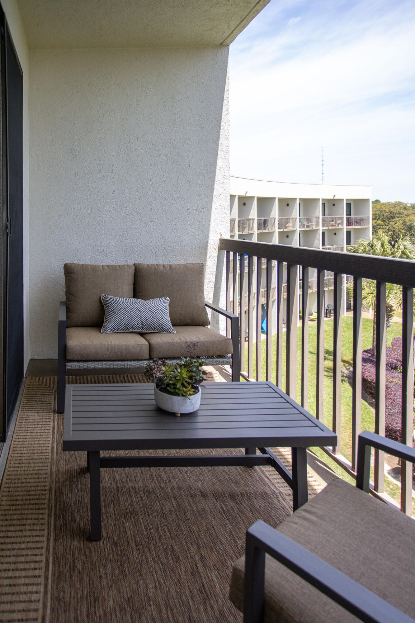 PIRATES BAY PH 1 - Residential