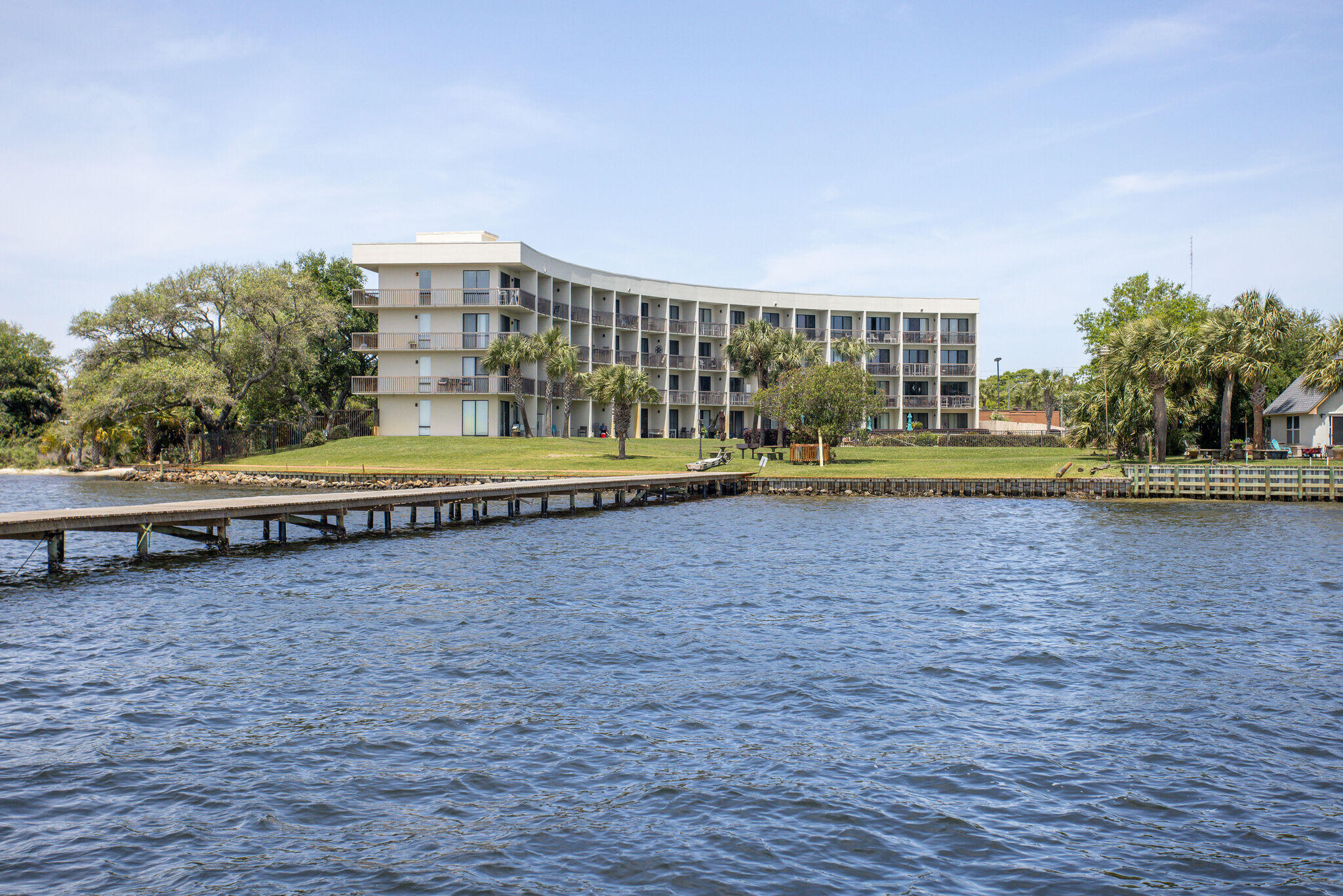 PIRATES BAY PH 1 - Residential