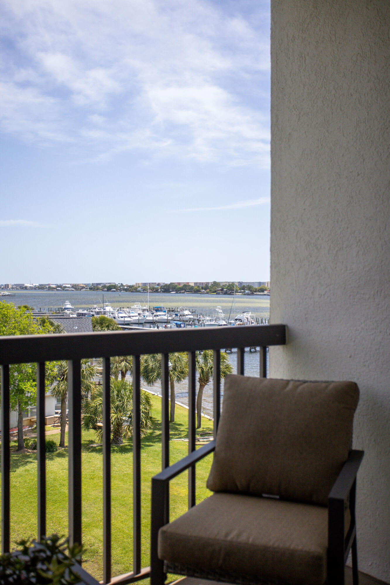 PIRATES BAY PH 1 - Residential