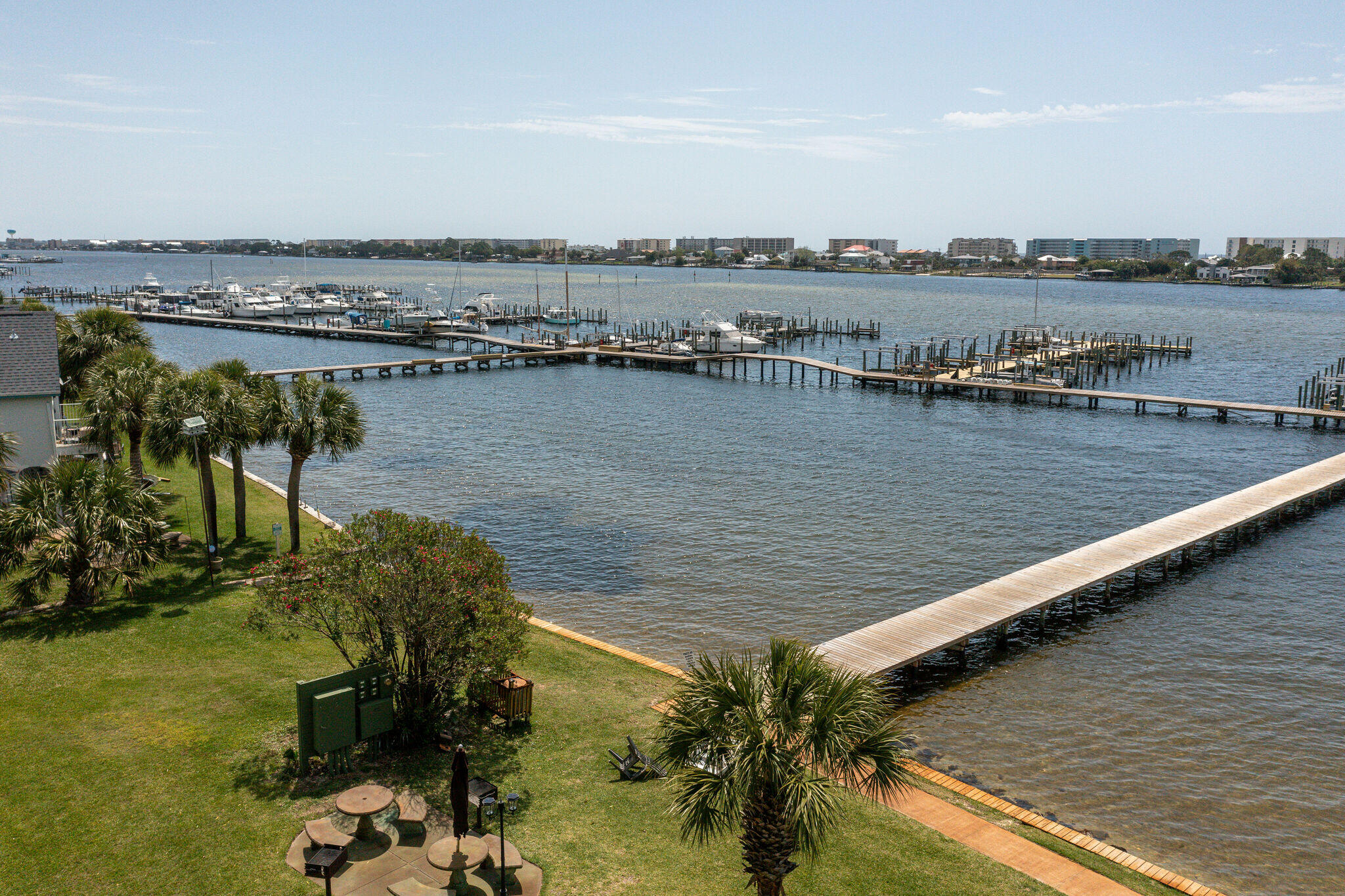 PIRATES BAY PH 1 - Residential