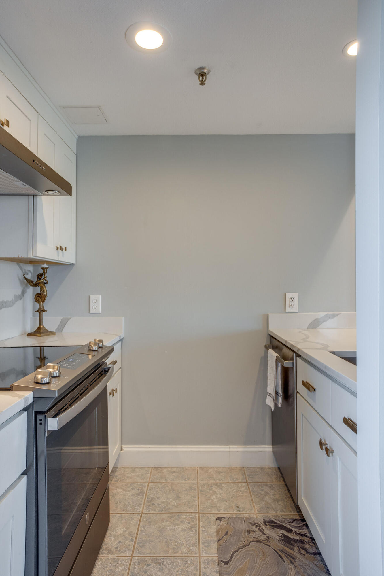 PIRATES BAY PH 1 - Residential