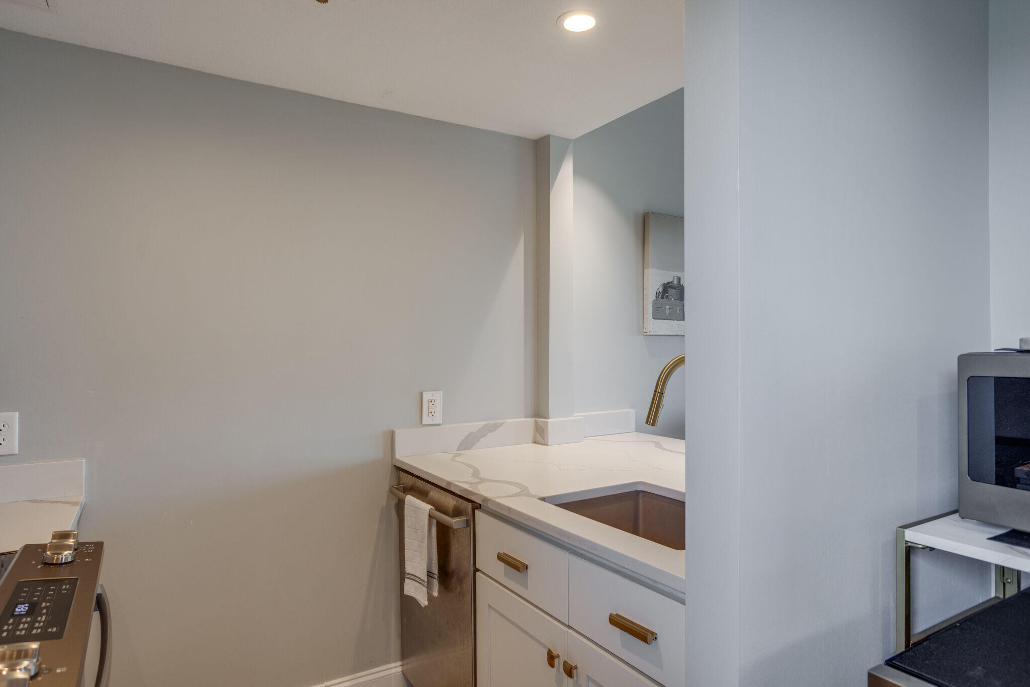 PIRATES BAY PH 1 - Residential