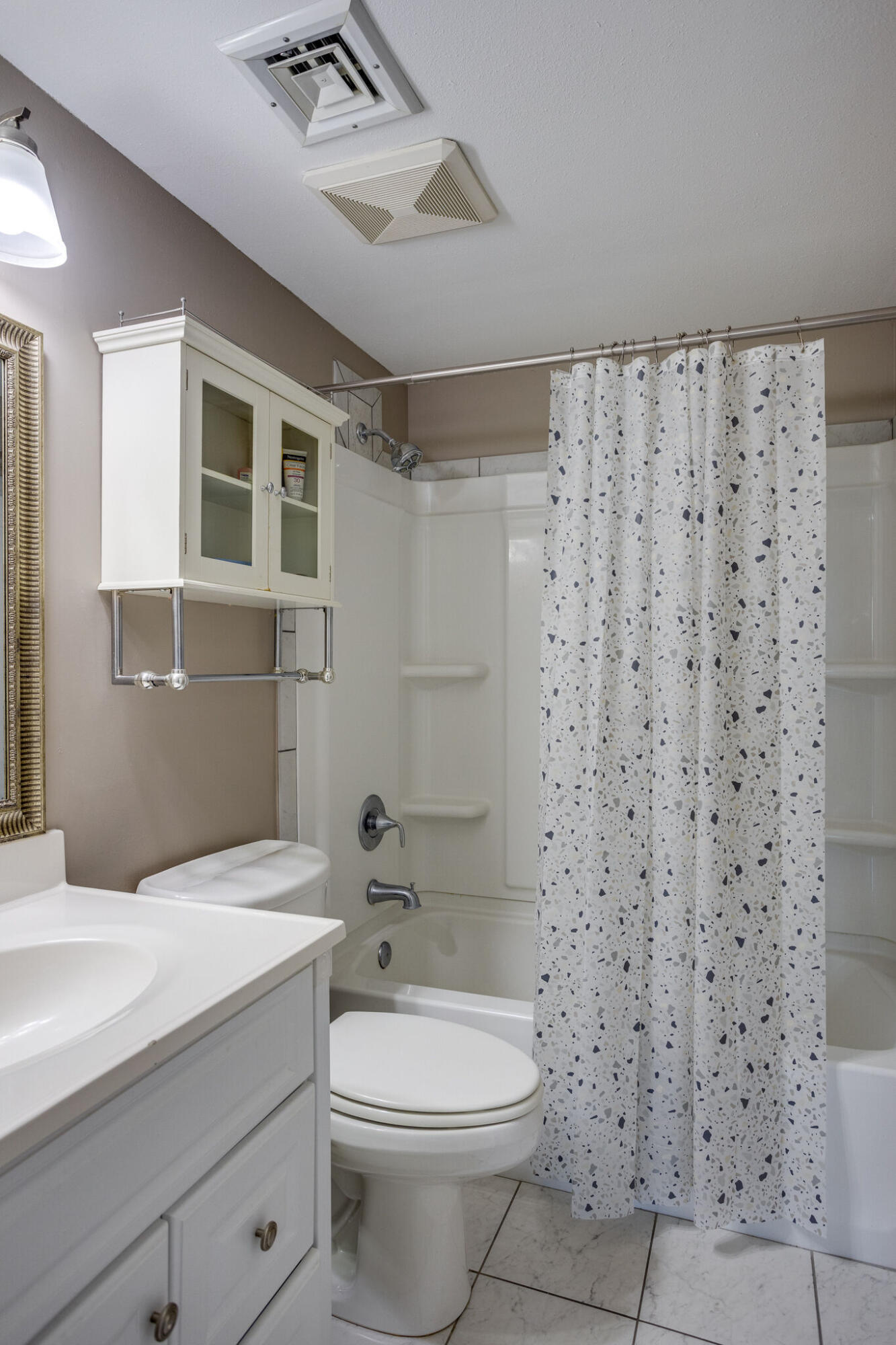 PIRATES BAY PH 1 - Residential