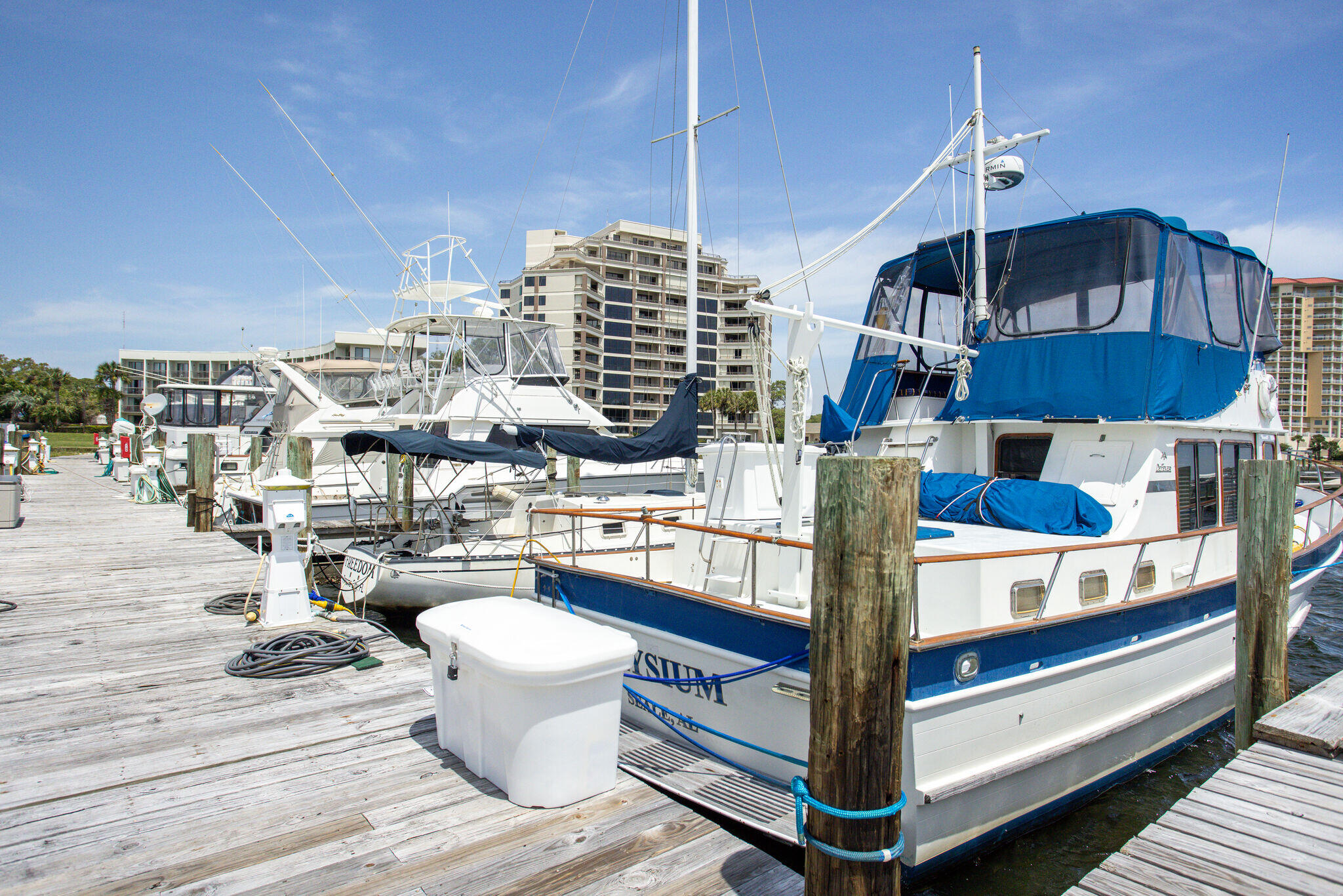 PIRATES BAY PH 1 - Residential