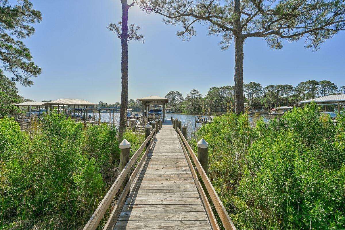 BOTANY BAYOU - Residential