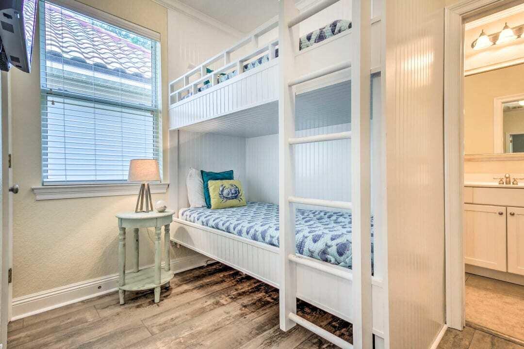 VILLAGES OF CRYSTAL BEACH - Residential