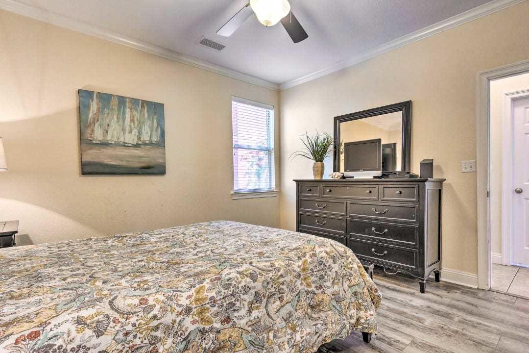 VILLAGES OF CRYSTAL BEACH - Residential