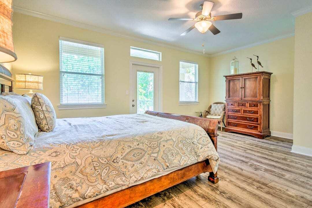 VILLAGES OF CRYSTAL BEACH - Residential