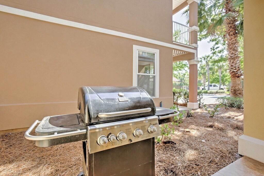 VILLAGES OF CRYSTAL BEACH - Residential