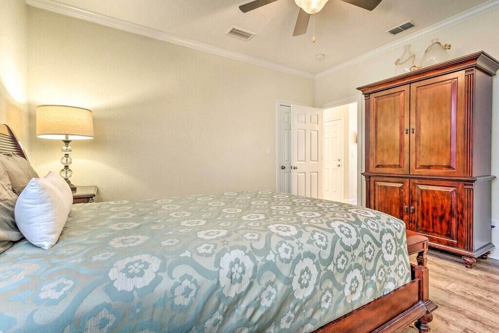 VILLAGES OF CRYSTAL BEACH - Residential