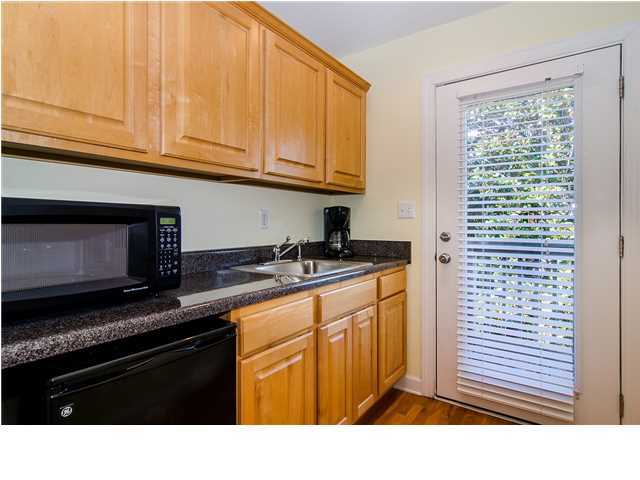 CRYSTAL LAKE - Residential