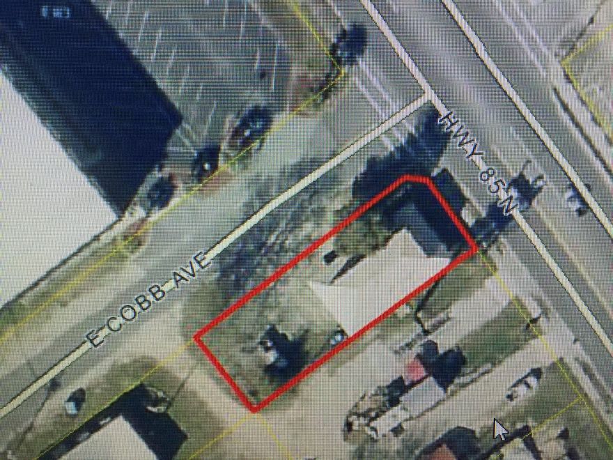 Two offices. The right side has been leased for 12 years. The left side was leased for the past 12 years and only just recently became vacant. Do Not disturb tenant. Call for a showing.