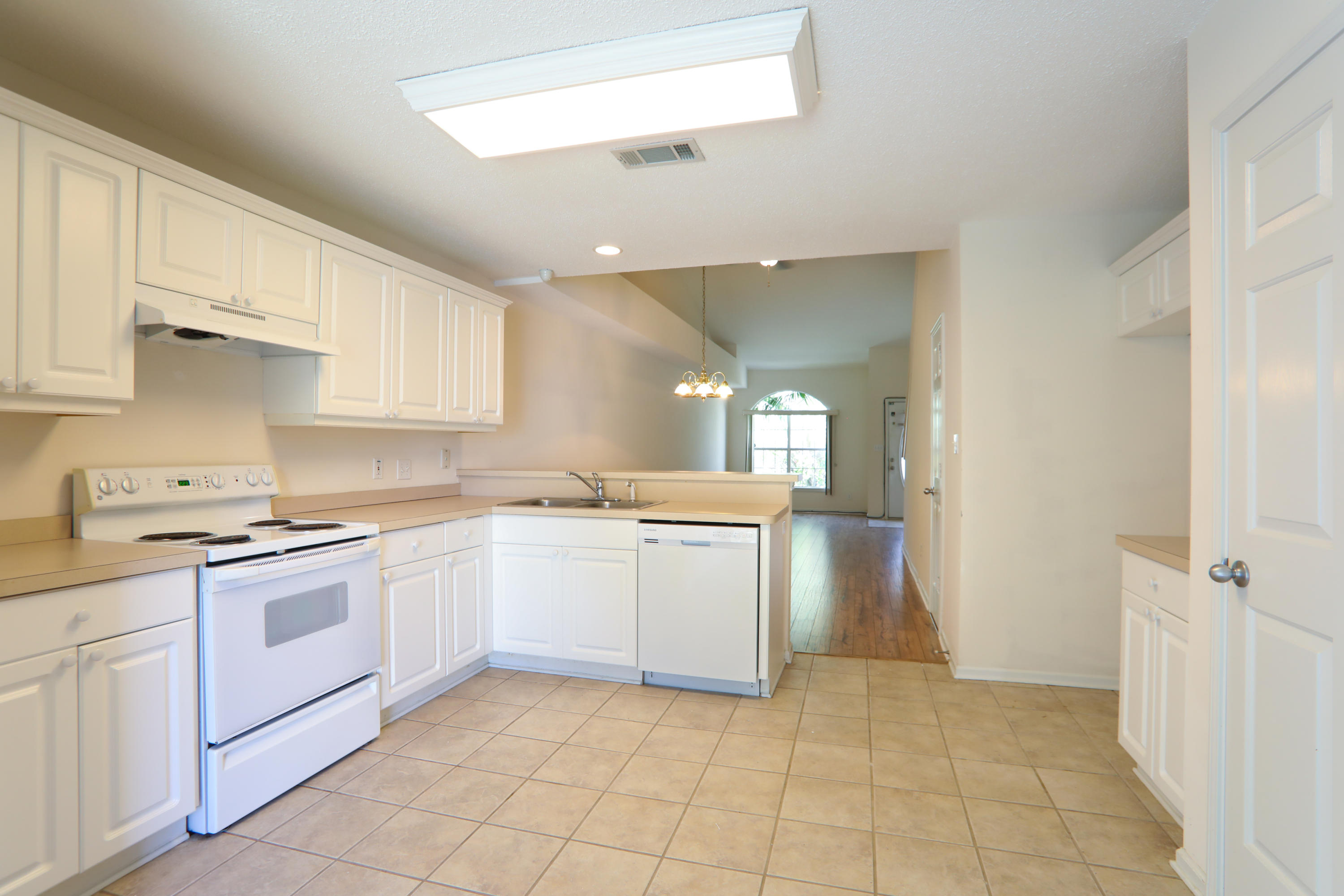 TIGER LAKE - Residential