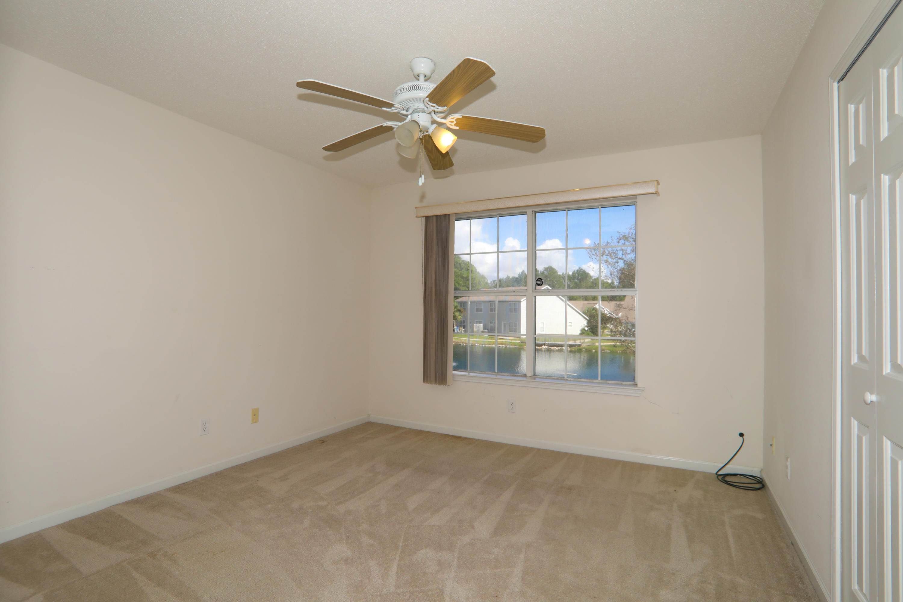 TIGER LAKE - Residential